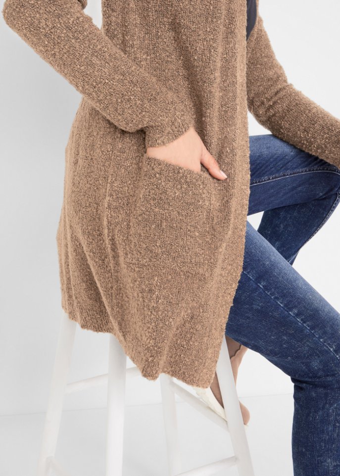 Boucle-Longstrickjacke