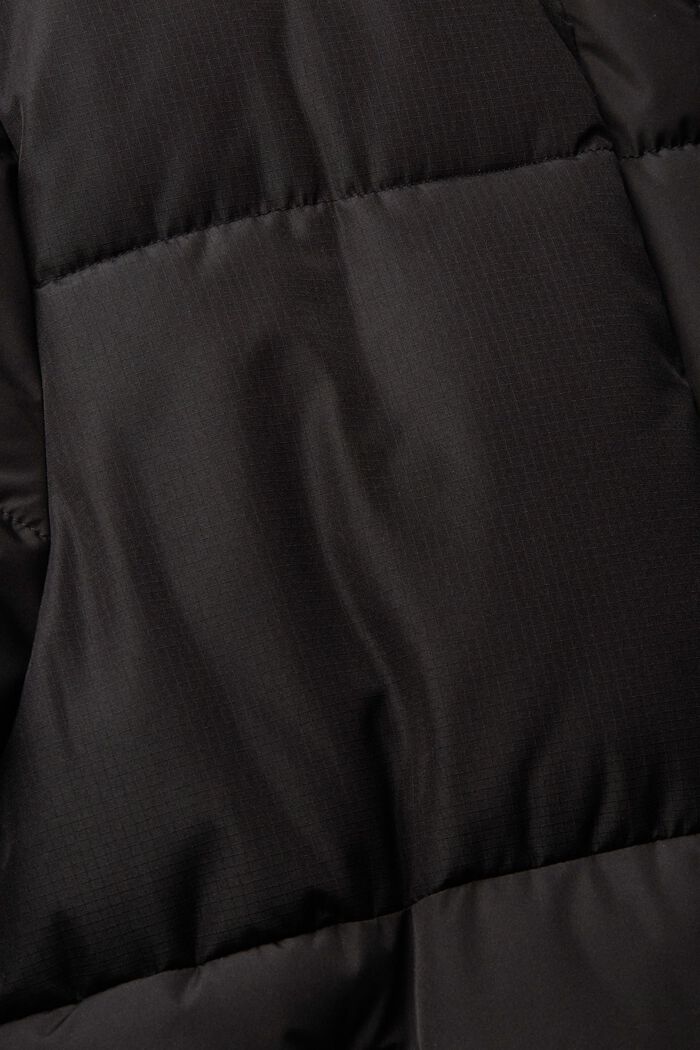 Steppjacke mit hohem Kragen