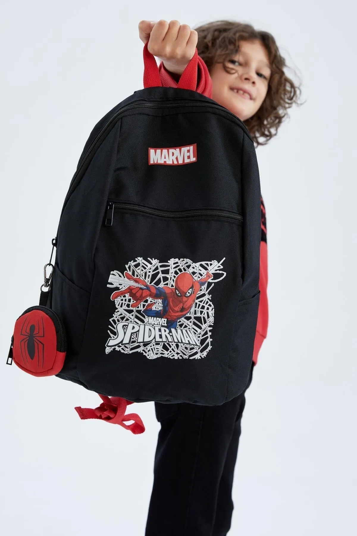 DeFacto  Marvel Spiderman Rucksack aus selbstheilendem, wasserabweisendem Stoff für Jungen