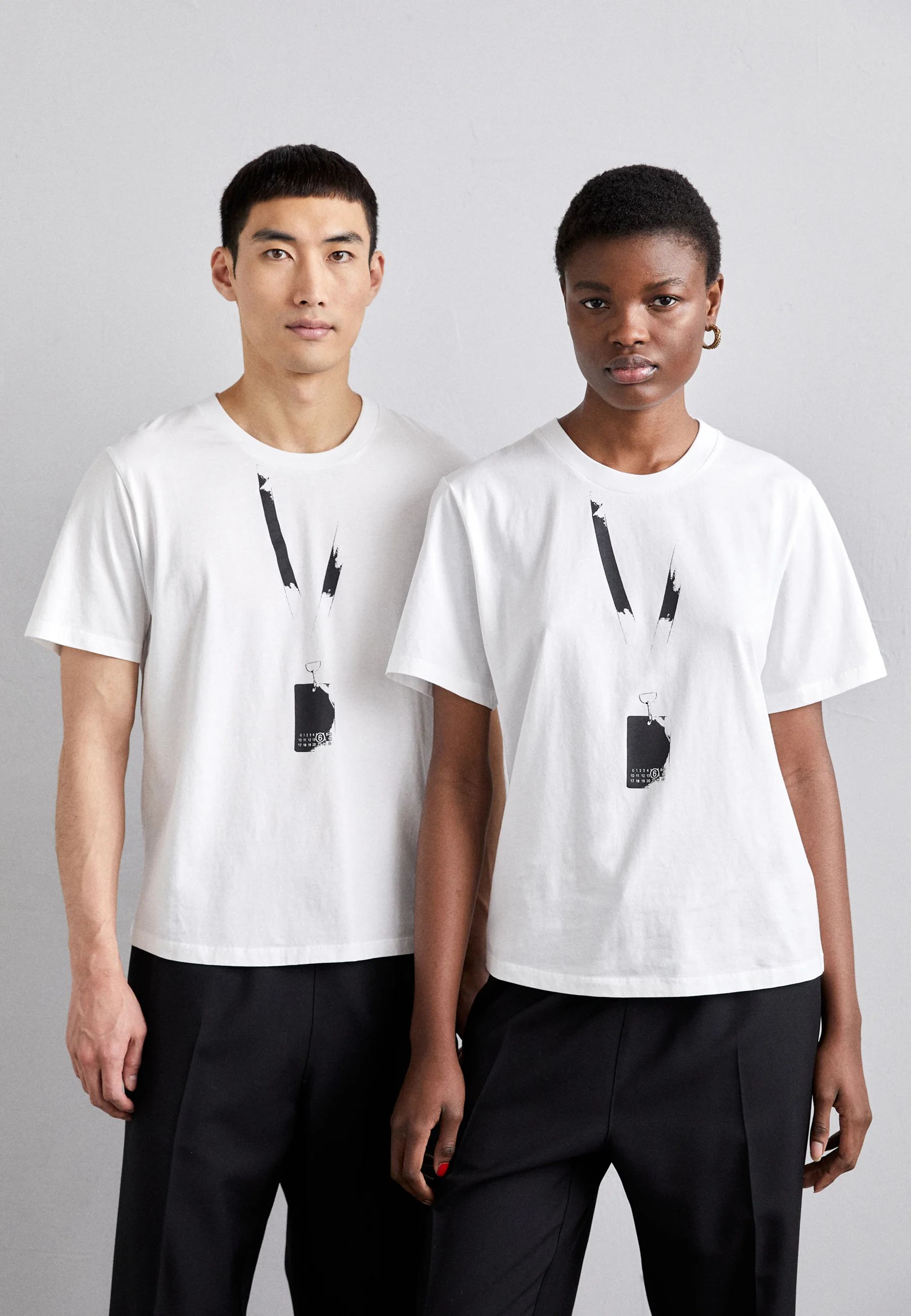 MM6 Maison Margiela UNISEX - Camiseta con estampado