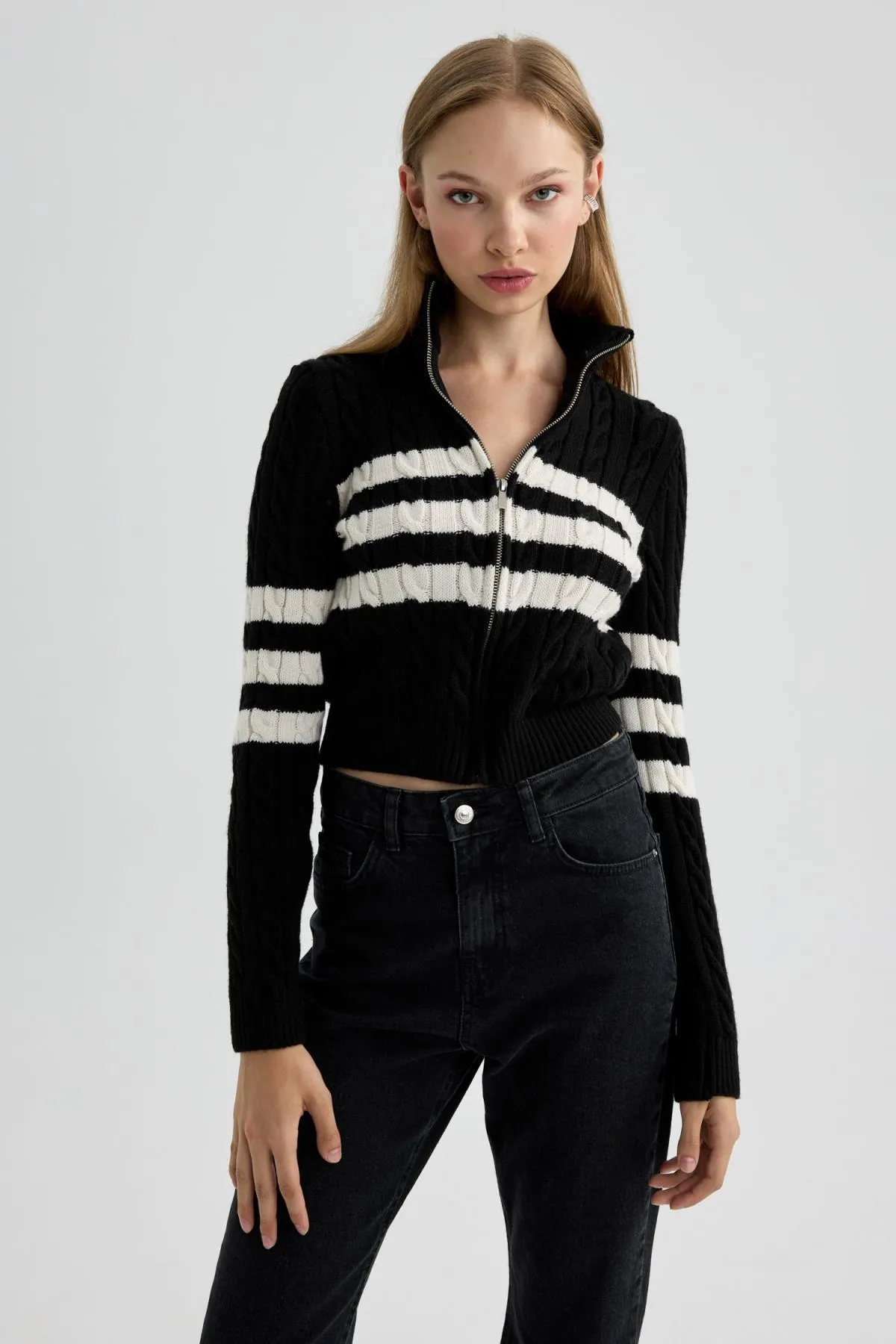 DeFacto  Slim-Fit-Cardigan mit Rollkragen