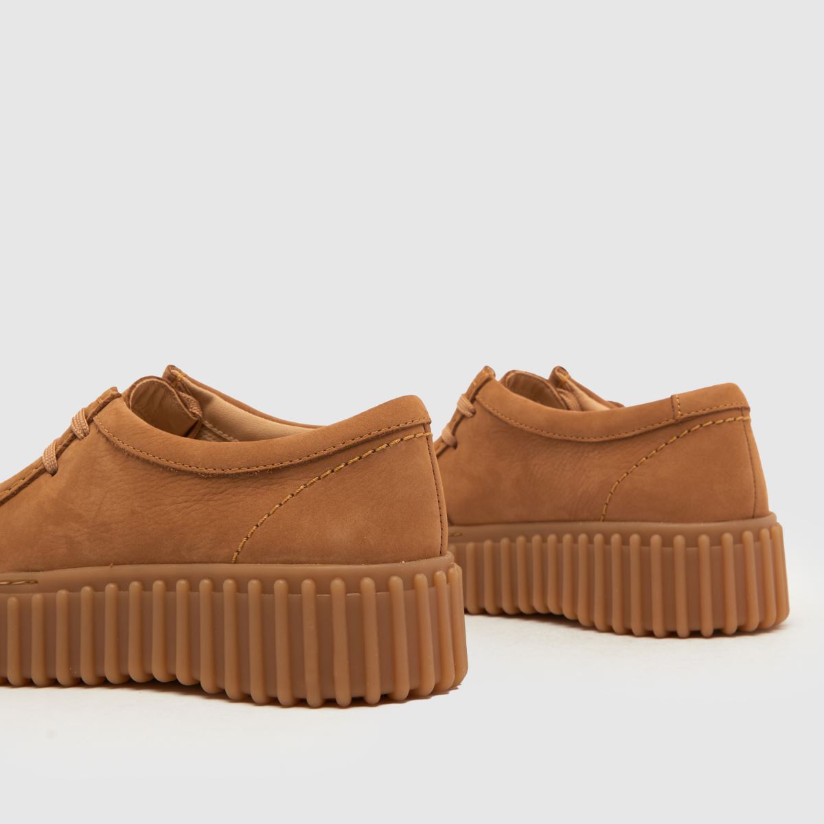 Clarks Torhill Bee lapos talpú cipő barna színben