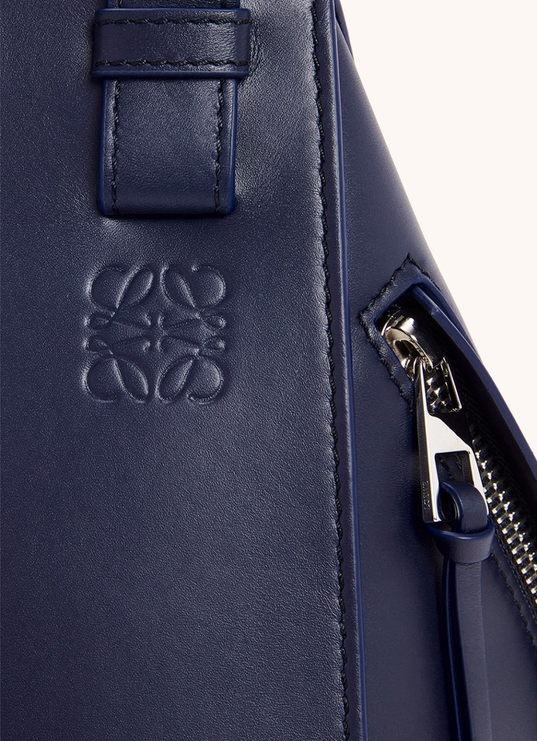 LOEWE Hammock Compact-veske laget av kalveskinn