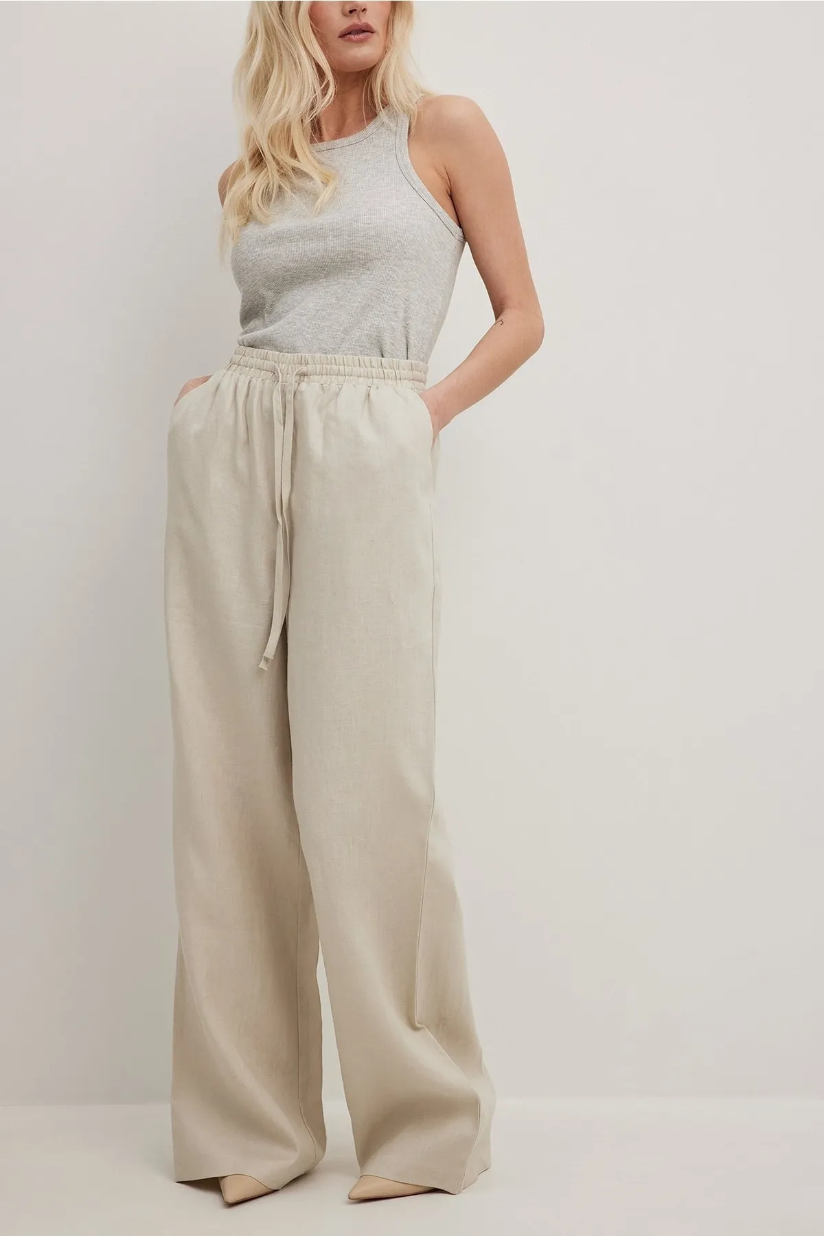 NA-KD  Leinenhose mit elastischem Bund