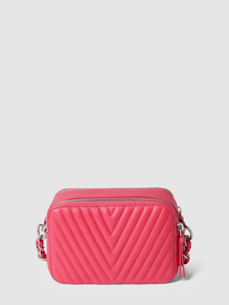 Umhängetasche mit Ziernähten Modell 'ELLA' in fuchsia