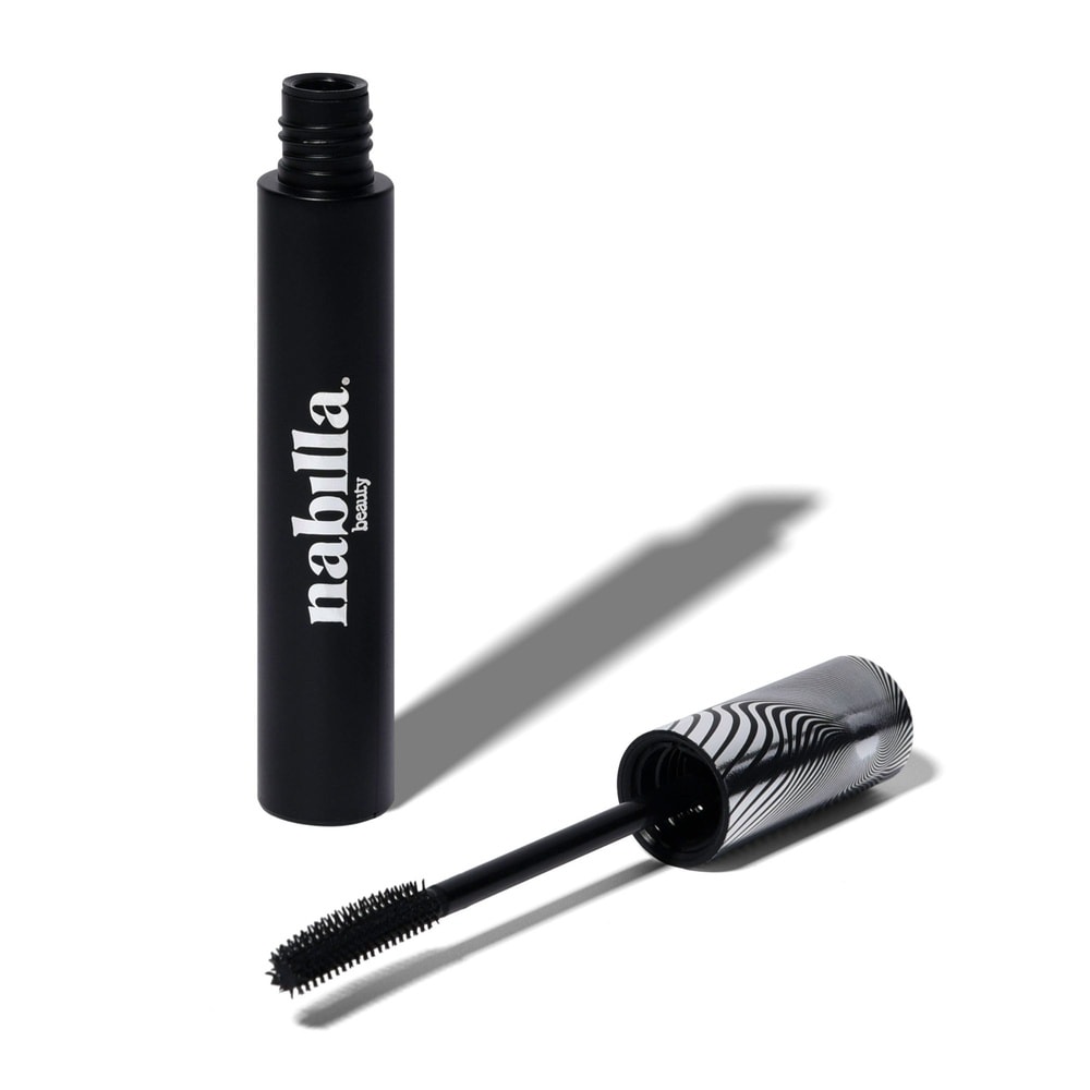 nabilla beauty Lashes on Fleek 01 Mascara All in One