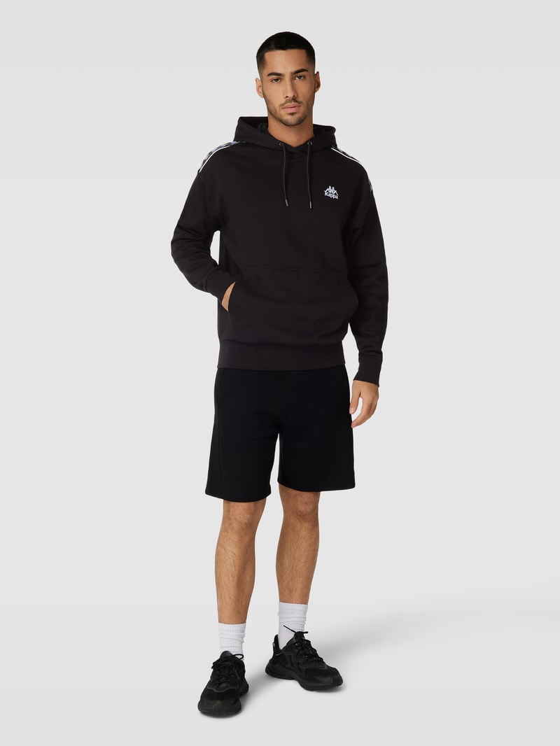 Hoodie mit Logo-Stitching in schwarz