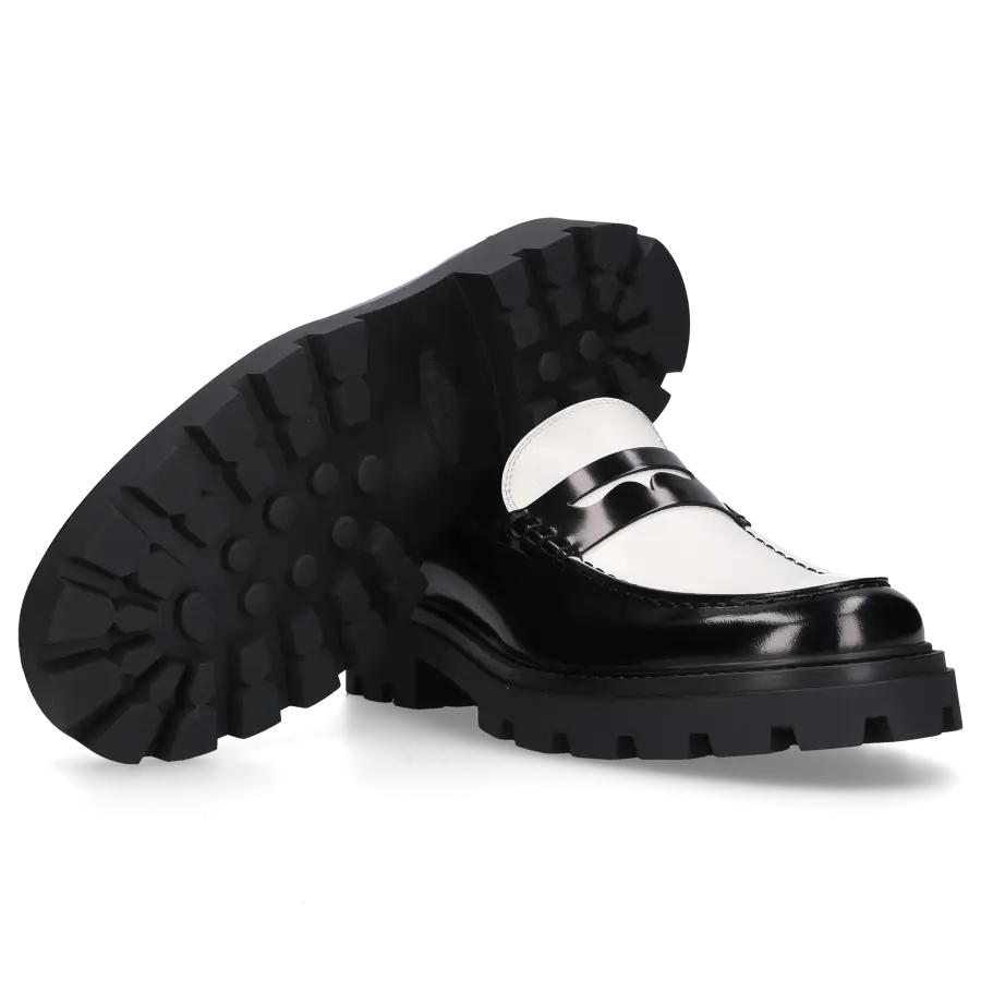 Tod's - Loafer M08J0 Kalbsleder - schwarz