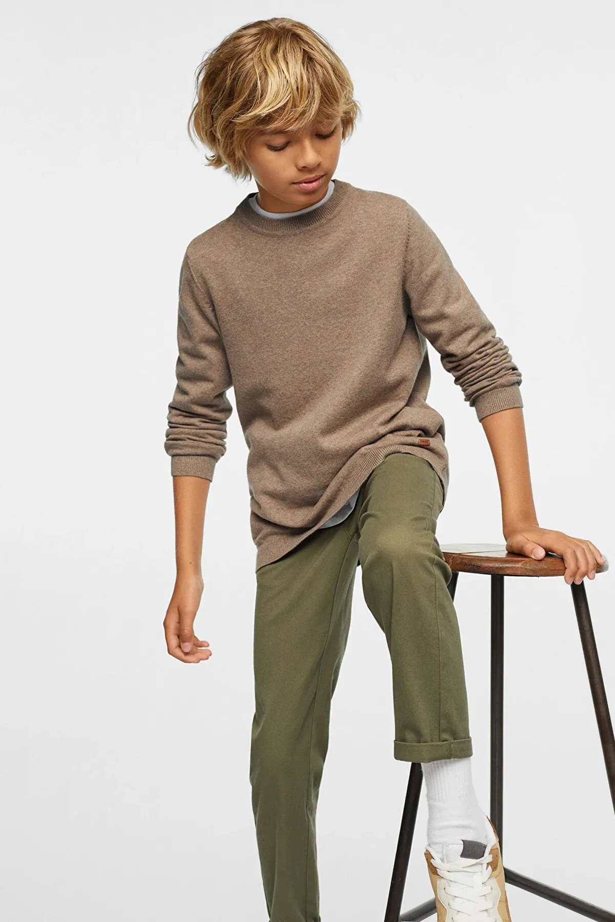 MANGO Kids  Dunkle Khaki-Hose für Jungen