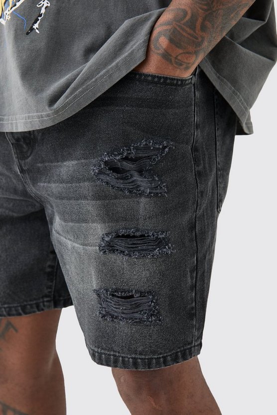 Plus zerrissene Slim-Fit Jeansshorts in Schwarz