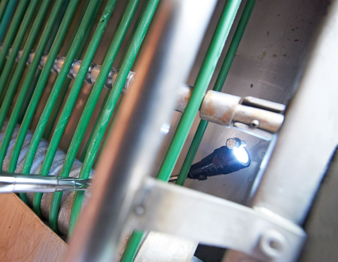 LED-Teleskoplampe mit Magnet