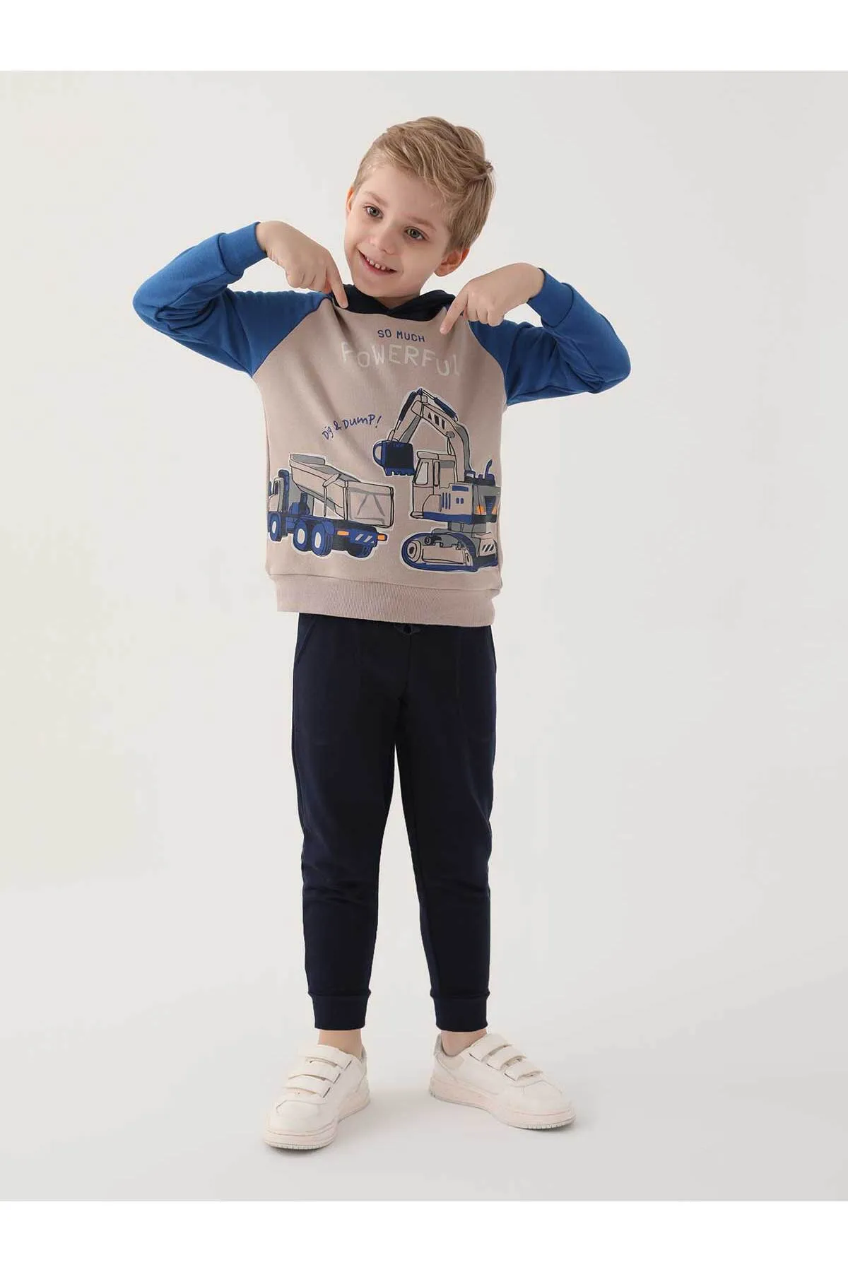 ROLY POLY  Trainingsanzug-Set für Jungen im Alter von 2–7 Jahren – Sandfarbe