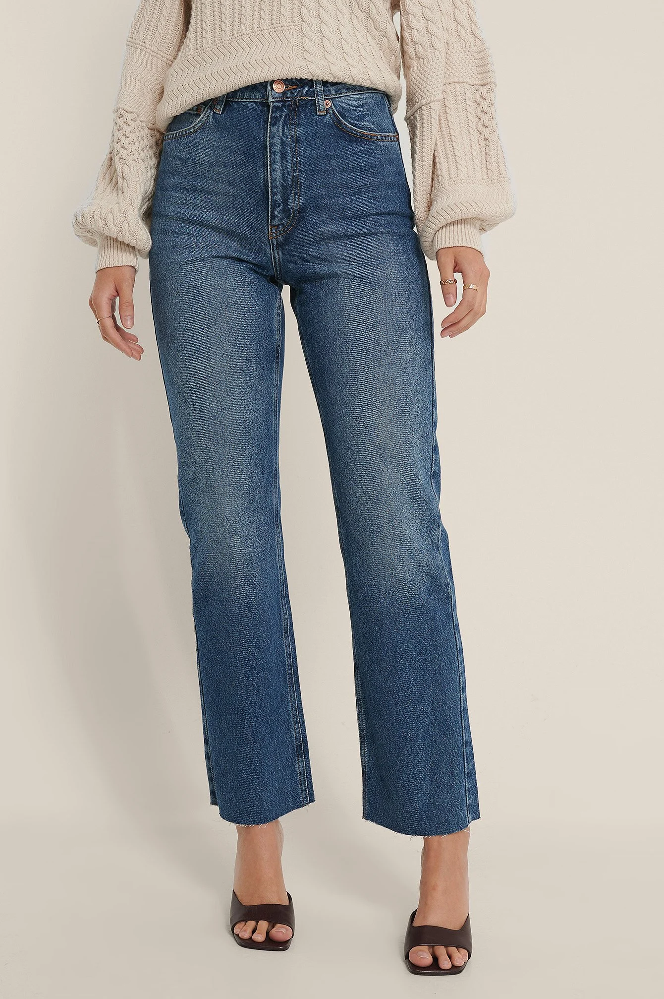 Hohe Taille Roher Saum Gerade Jeans