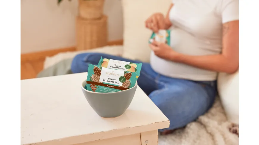 MABYEN Mama Bio Dattel Ball Kakao oder Mango 40 g