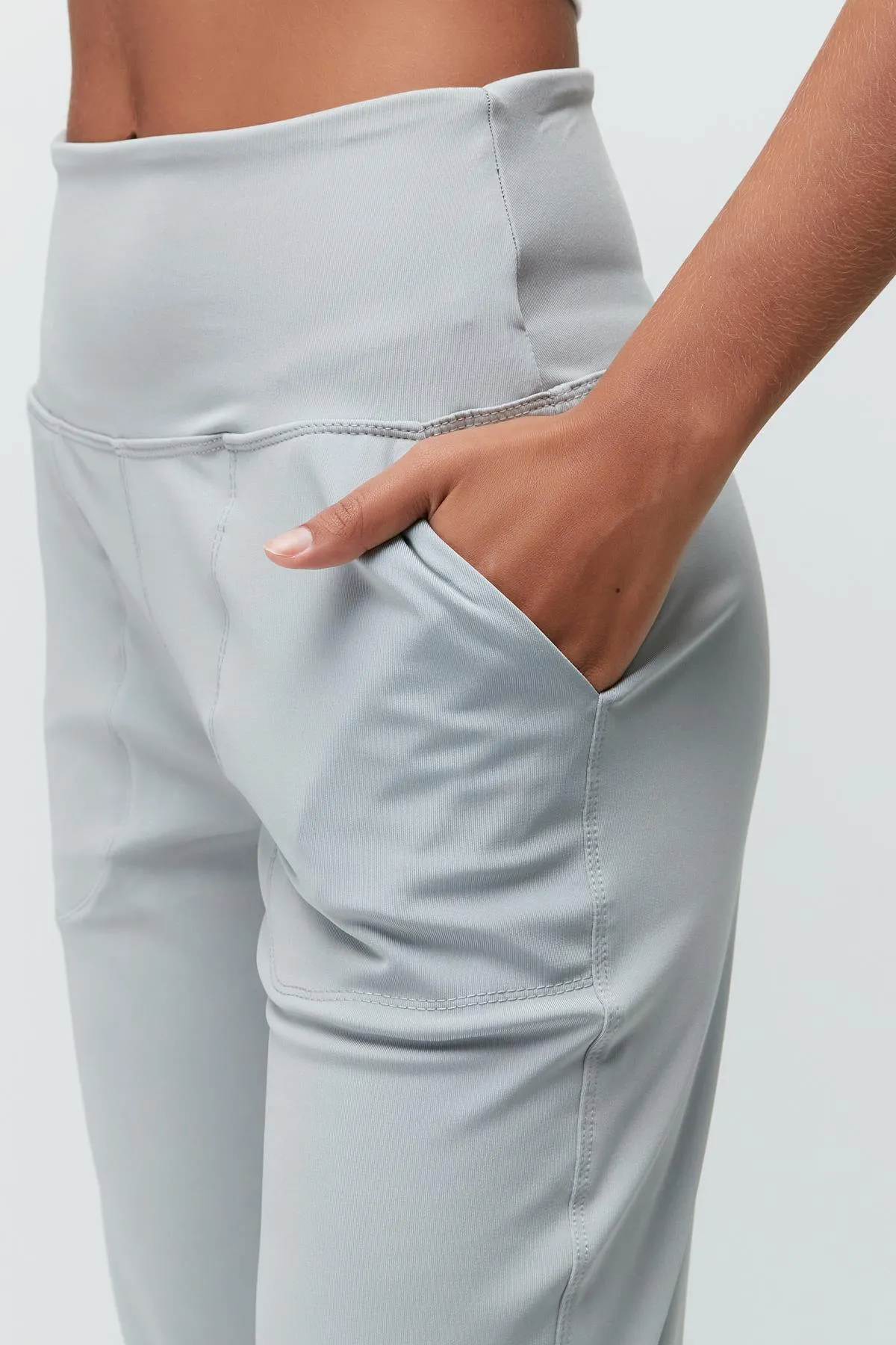 C&City  Jogginghose mit hohem Bund und Bündchen am Bein, 811 Grau