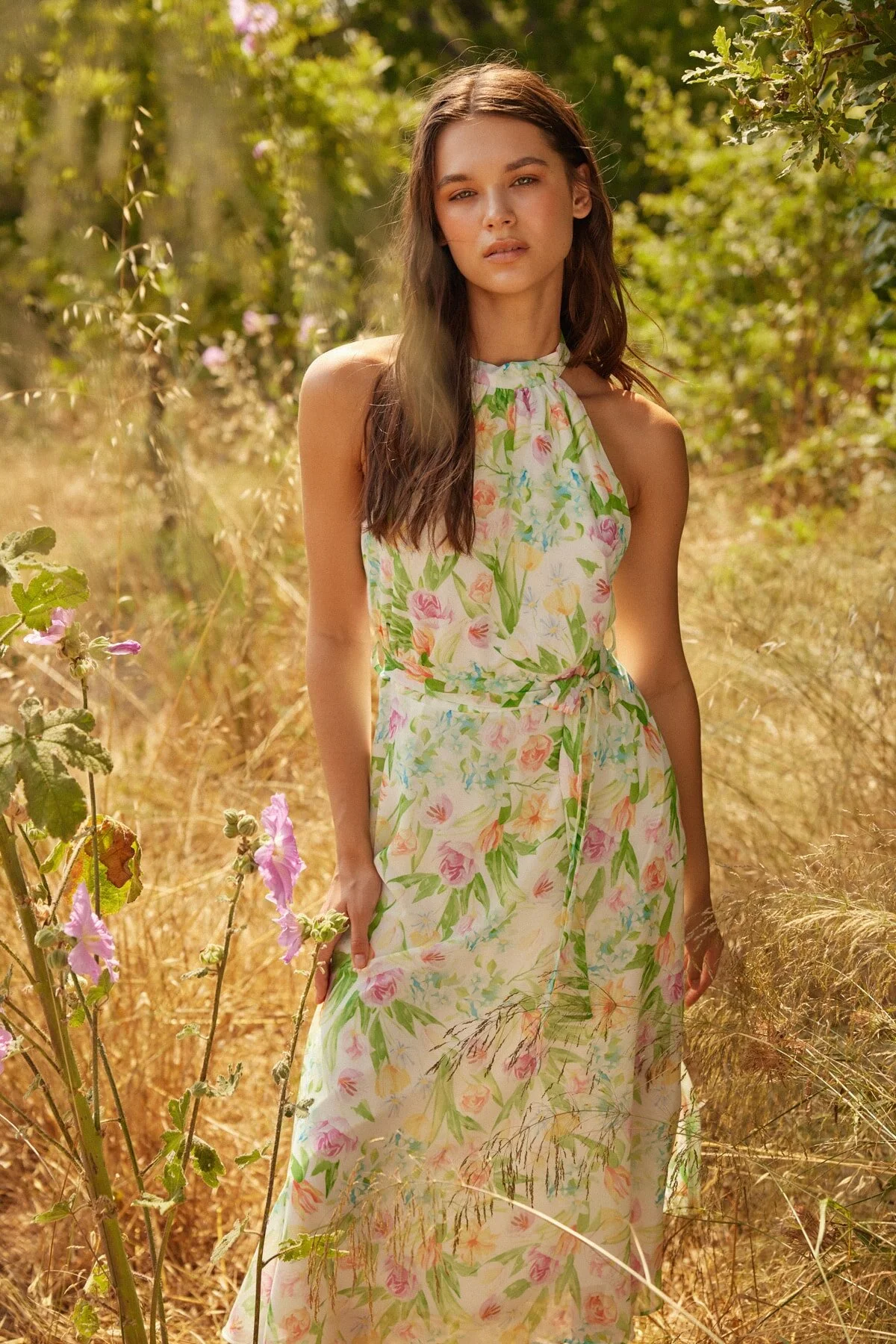 Trendyol Collection  Ecrufarbenes, gewebtes A-Linien-Midikleid mit Gürtel und gefüttertem Blumenmuster TWOSS20EL2536