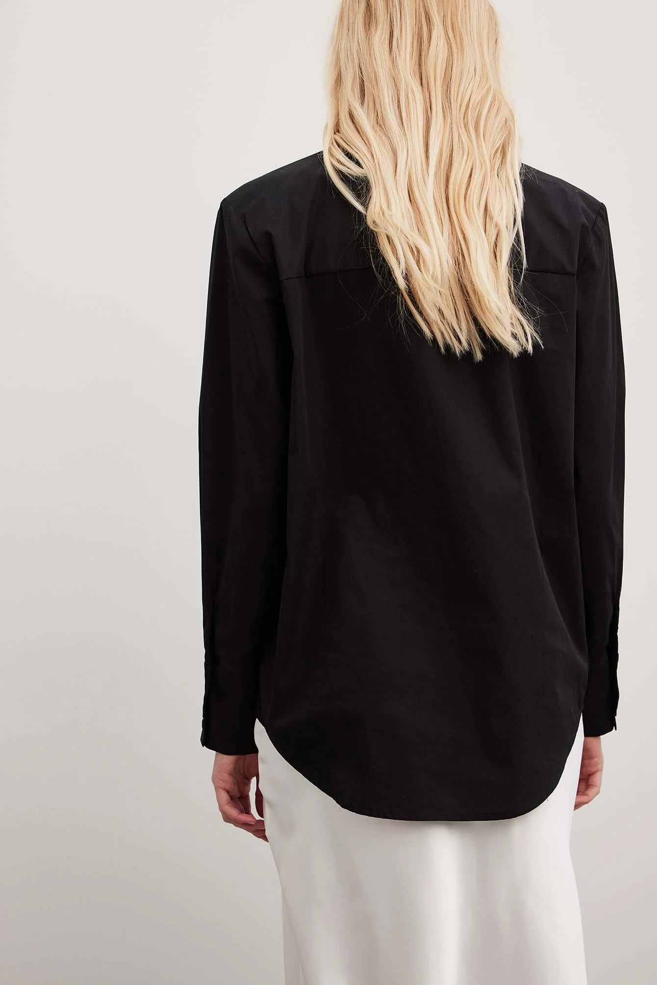 Langarmhemdbluse mit Schulterpolstern