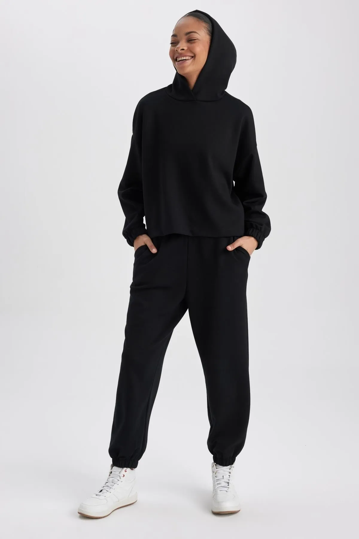 DeFacto  Passform Oversized-Fit Jogger Jogginghose Z6694az23sp