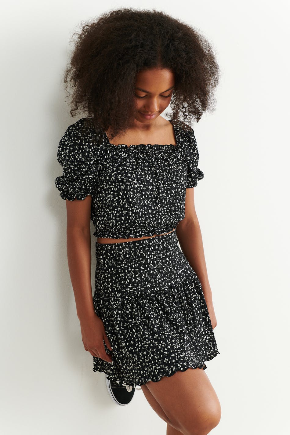 Y puff sleeve top
