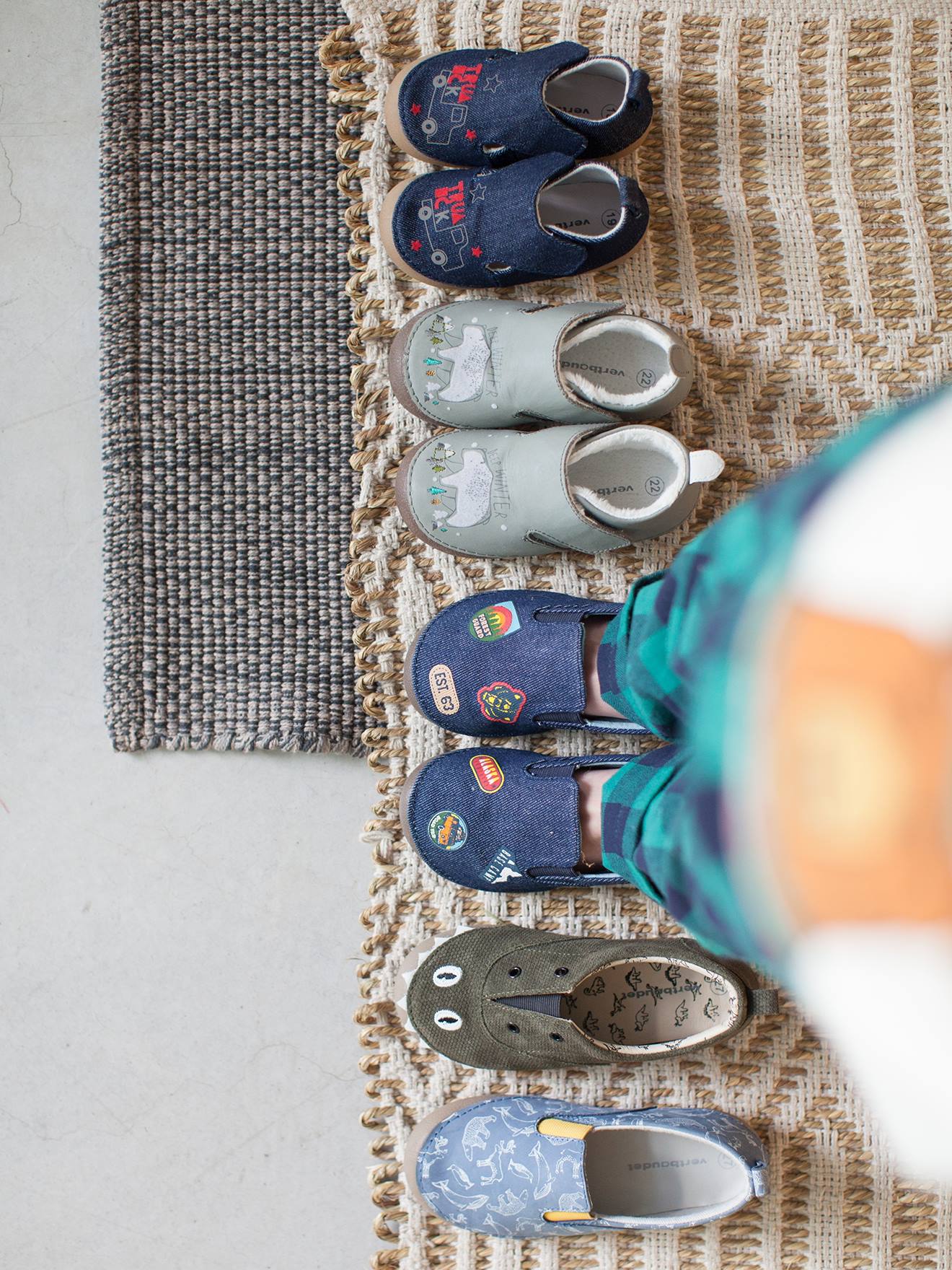 Chaussons élastiqués garçon en denim bleu denim