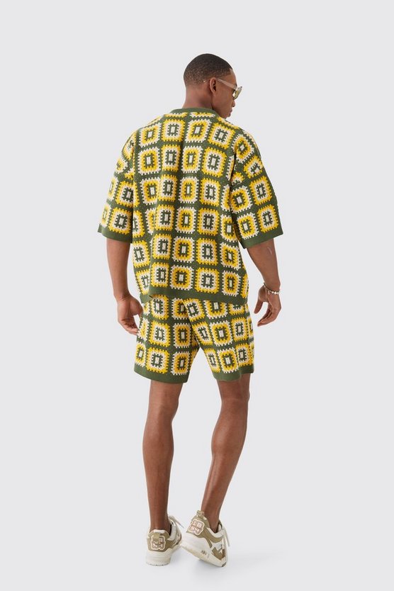 Lockere gehäkelte Shorts