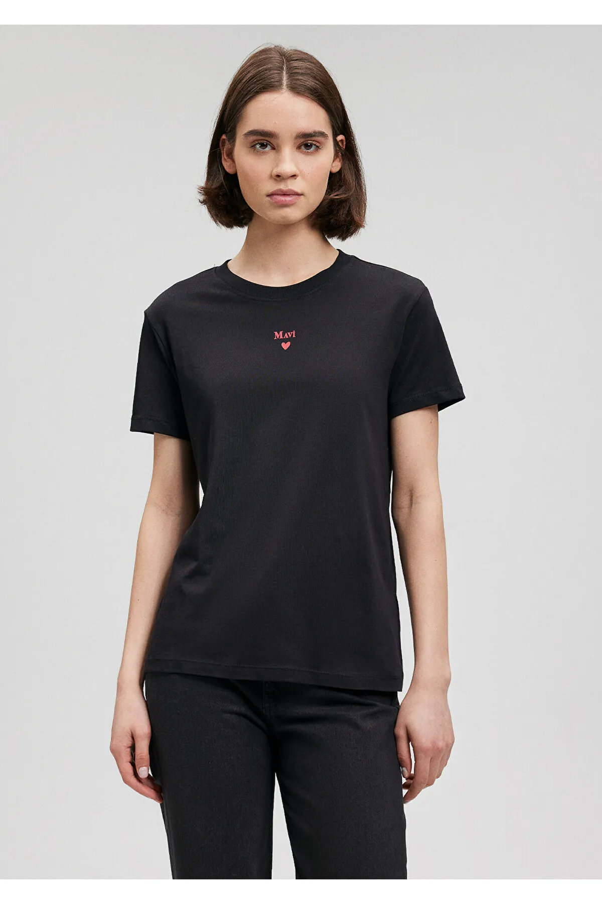 Mavi  Schwarzes T-Shirt mit Logo-Print, reguläre Passform / normaler Schnitt 1601185-900