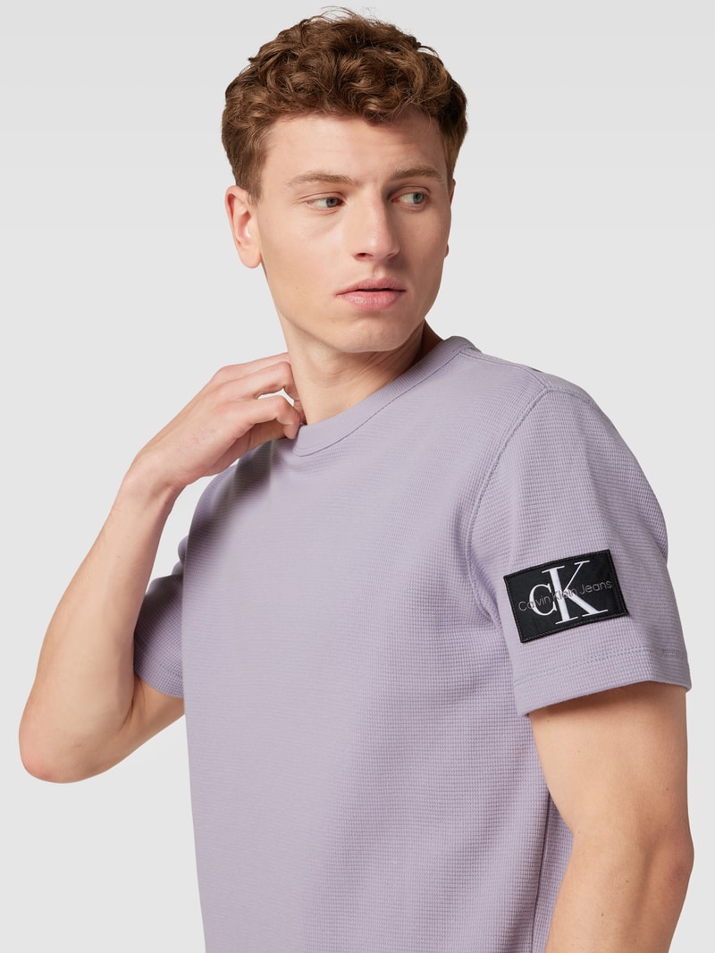 T-Shirt aus Baumwolle mit Strukturmuster Modell 'WAFFLE' in lavendel