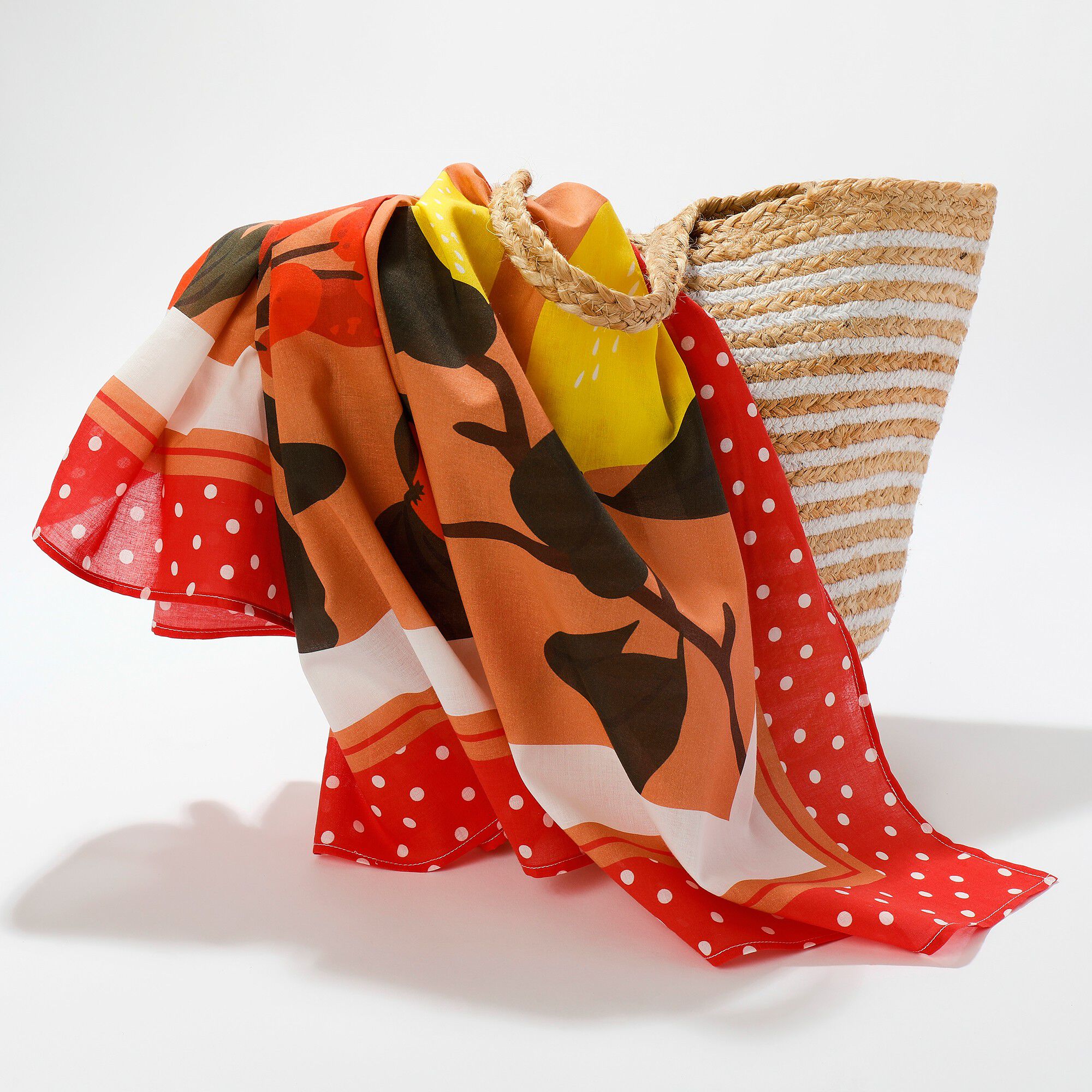 Foulard fabriqué en France imprimé fruits, 100 x 100 cm