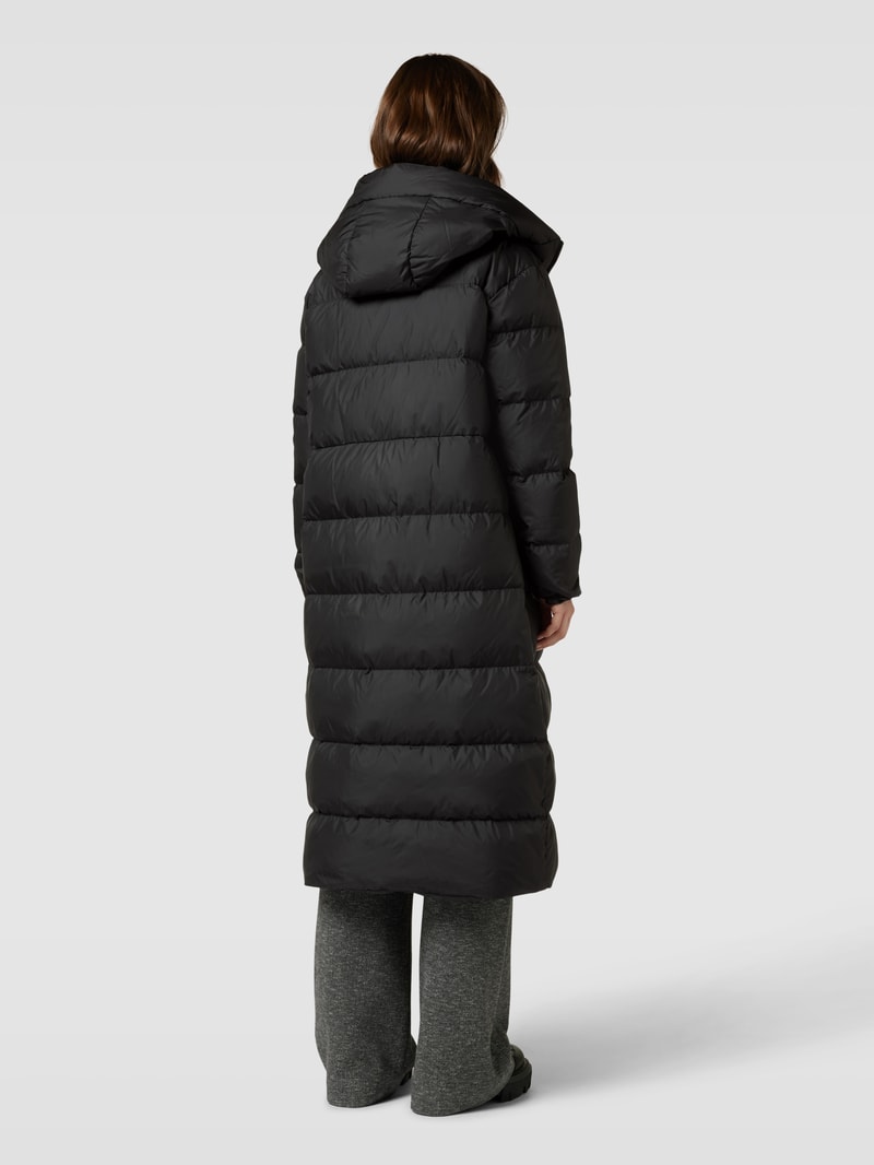 Steppmantel mit Kapuze in schwarz