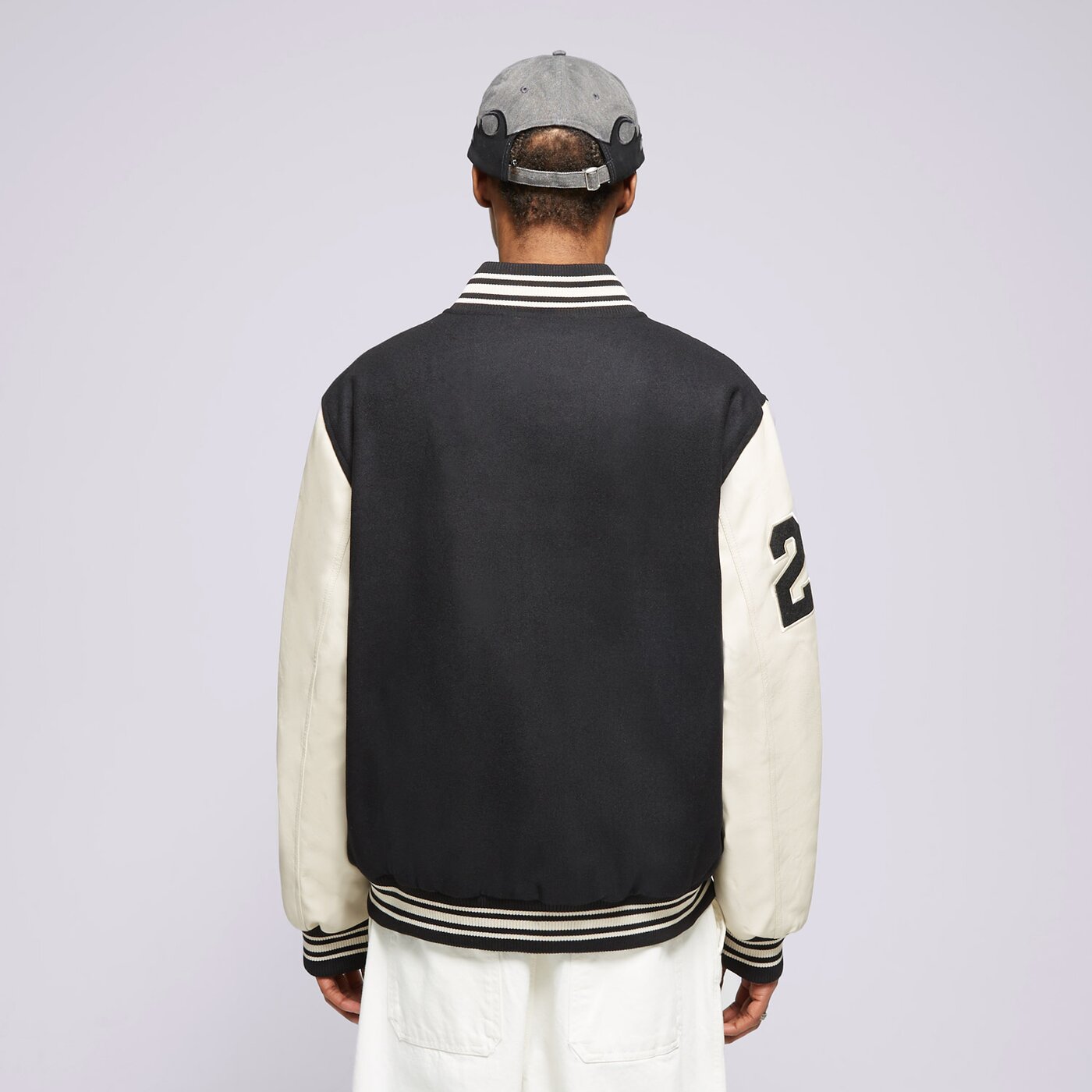 NEW ERA JACKE NE SCRIPT LOGO NONE Schwarz