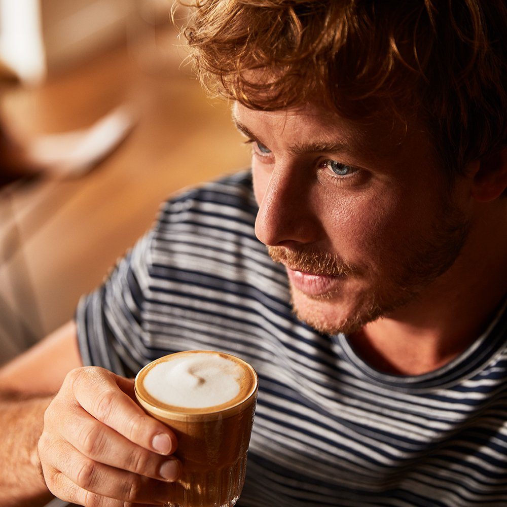 Tchibo Milchaufschäumer elektrisch, Antihaftbeschichtung, warmer und kalter Milchschaum, 130ml, 550 W, für Latte Macchiato, Cappuccino und Kakao, rostfreies Edelstahlgehäuse