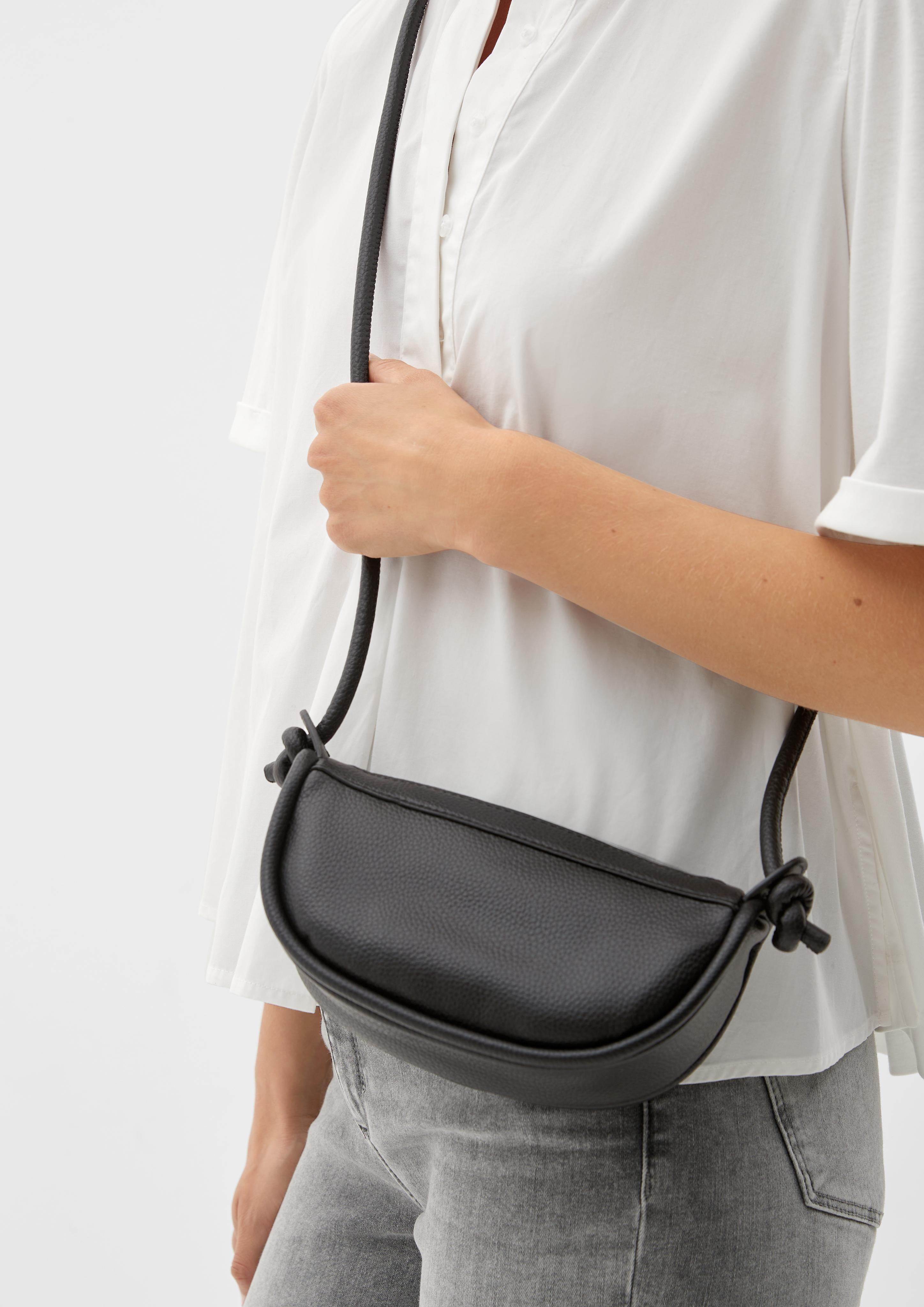 Kleine Schultertasche aus Lederimitat  2124036-9999