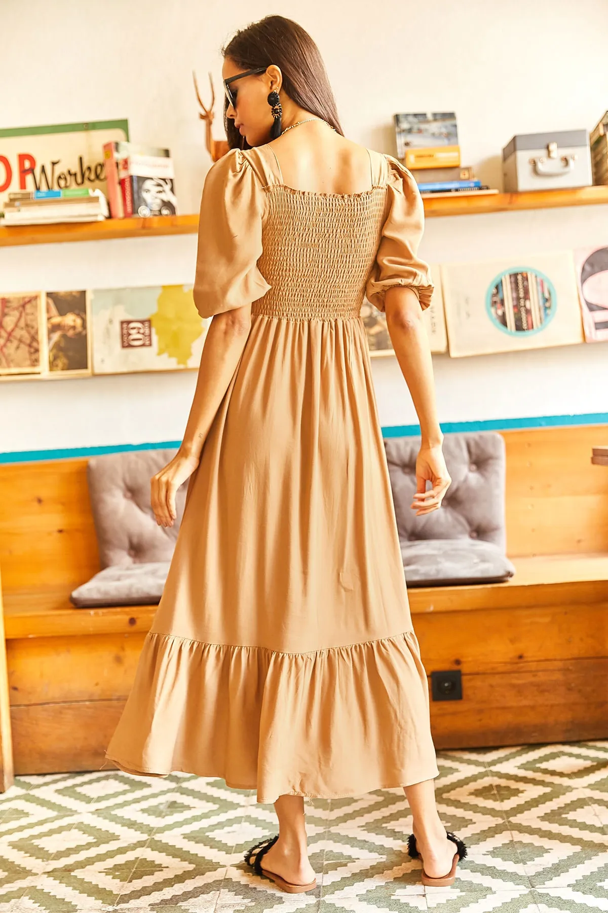 Olalook  Damen-Bodrum-Kleid mit Nerzoberteil und Gimped-Quadratkragen ELB-19001557