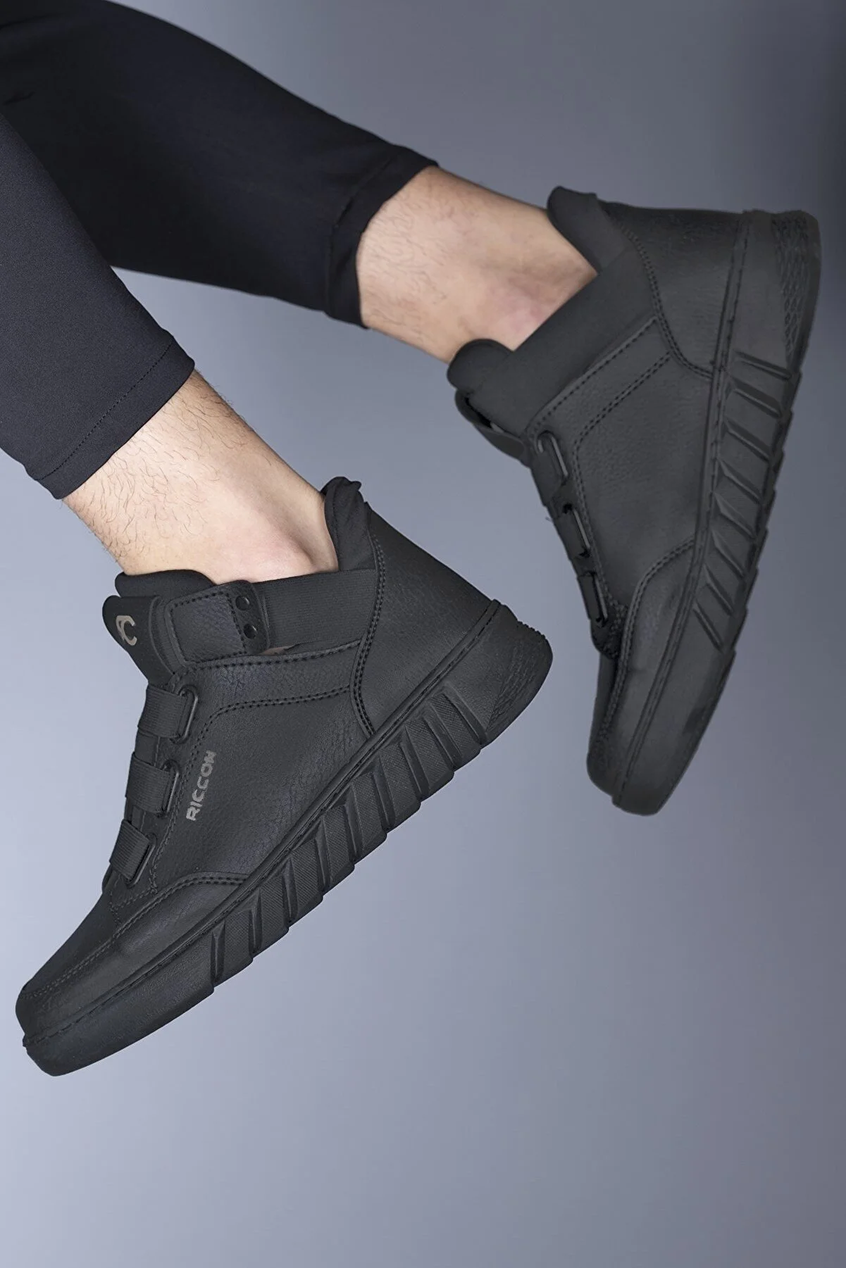 Riccon  Schwarze schwarze Unisex-Sneaker-Stiefel 0012383