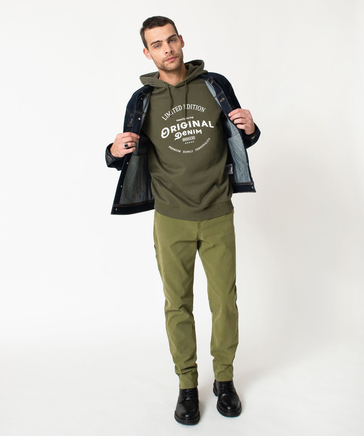 Sweat à capuche en molleton imprimé homme kaki | GEMO