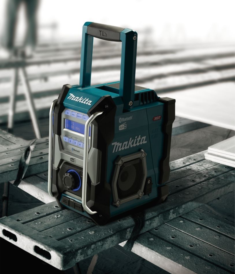 Makita MR004GZ Construction radio FM DAB/DAB+ Bluetooth 40V max excl. batteries and charger