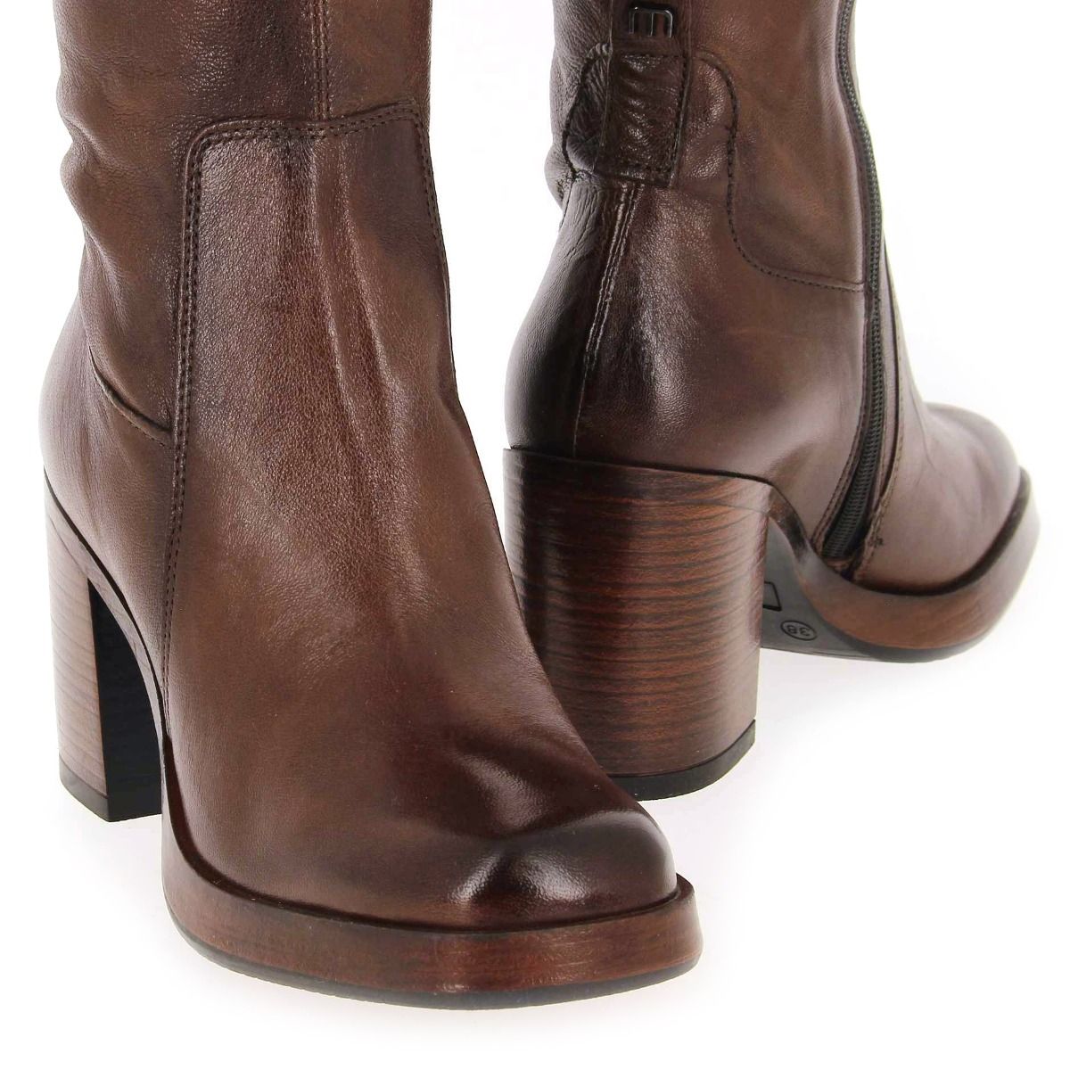 MJUS  P96321 - Marron