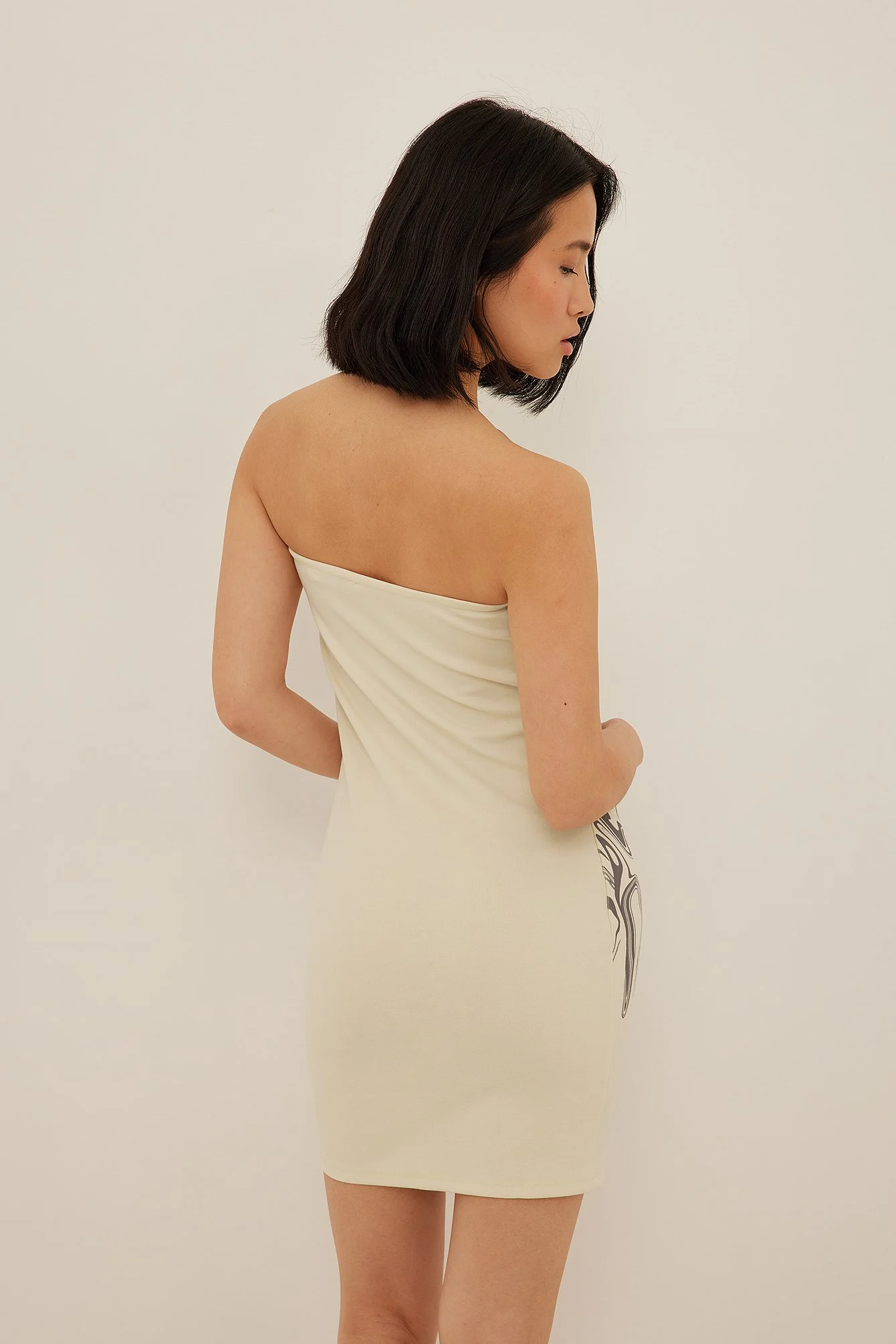 Bedrucktes Bandeau-Minikleid