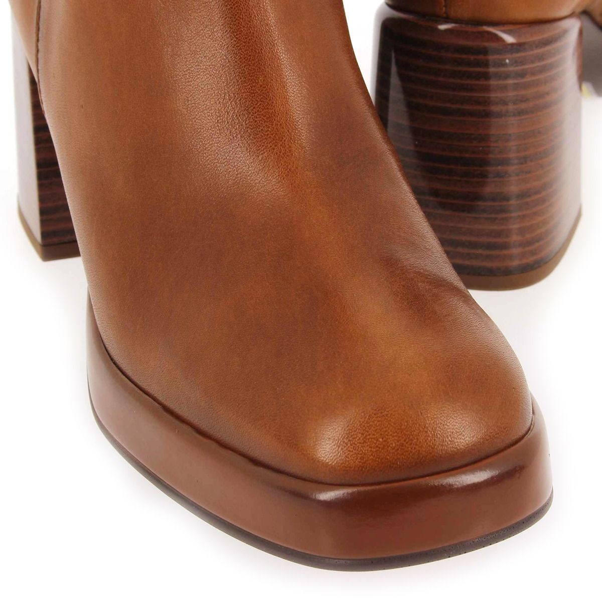 Hispanitas  HI 233031 - Cognac
