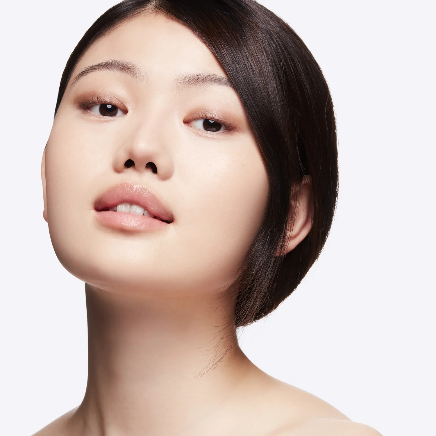 „Facial Studio Radiance Moisturizing + Illumination Silky Primer“ makiažo pagrindas