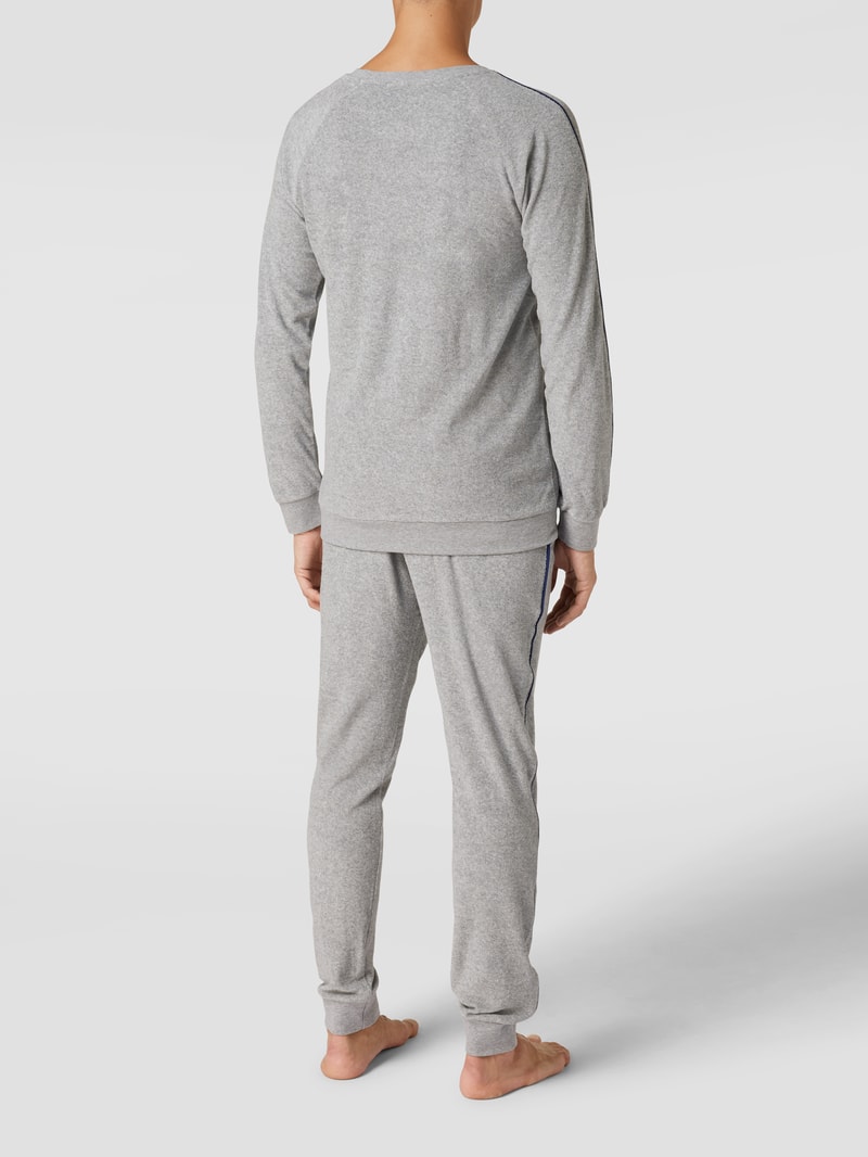 Pyjama mit Kontraststreifen in mittelgrau