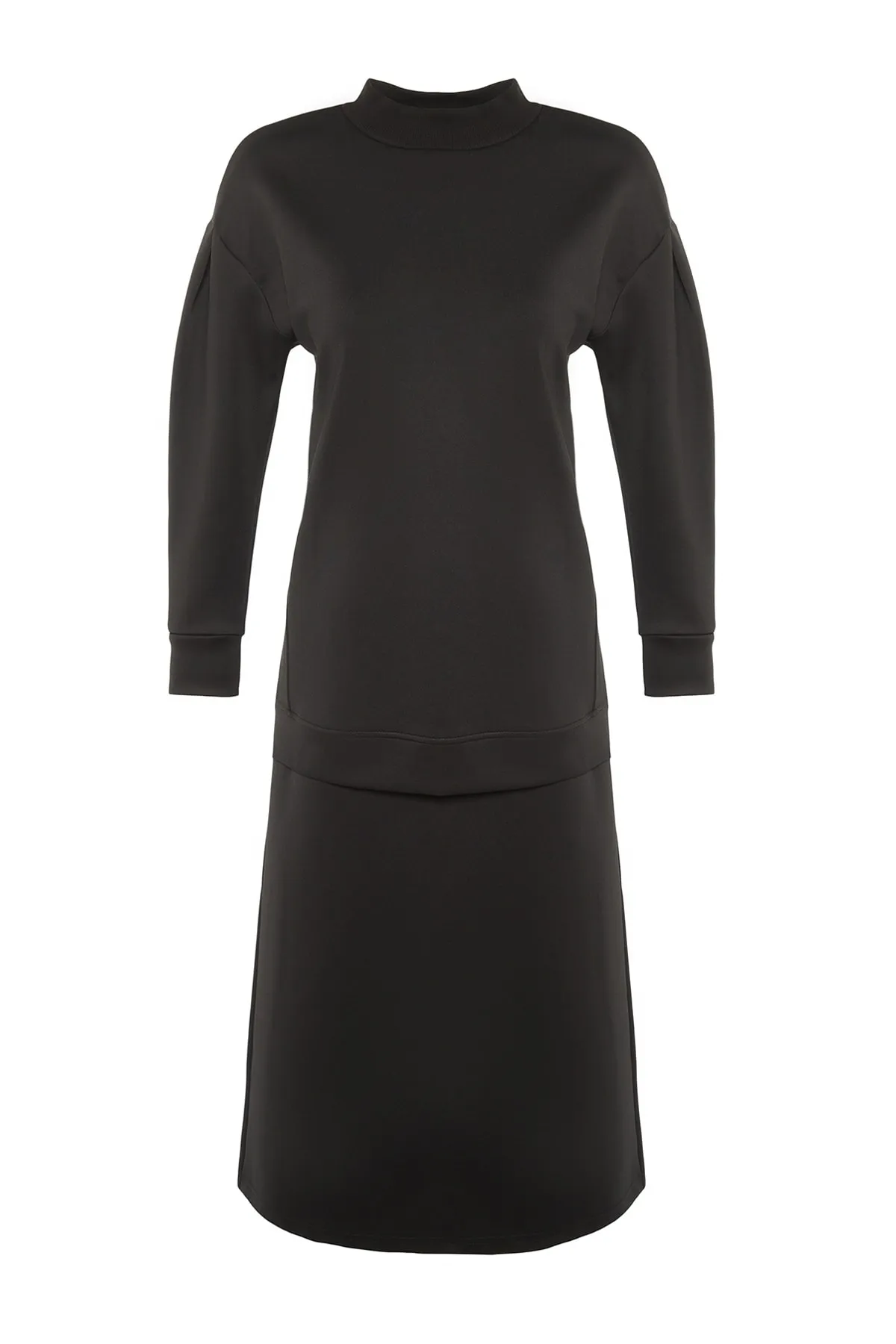 Trendyol Modest  Schwarzes Strickset aus Scuba-Tunika und -Rock mit Ärmeldetail TCTAW23US00106