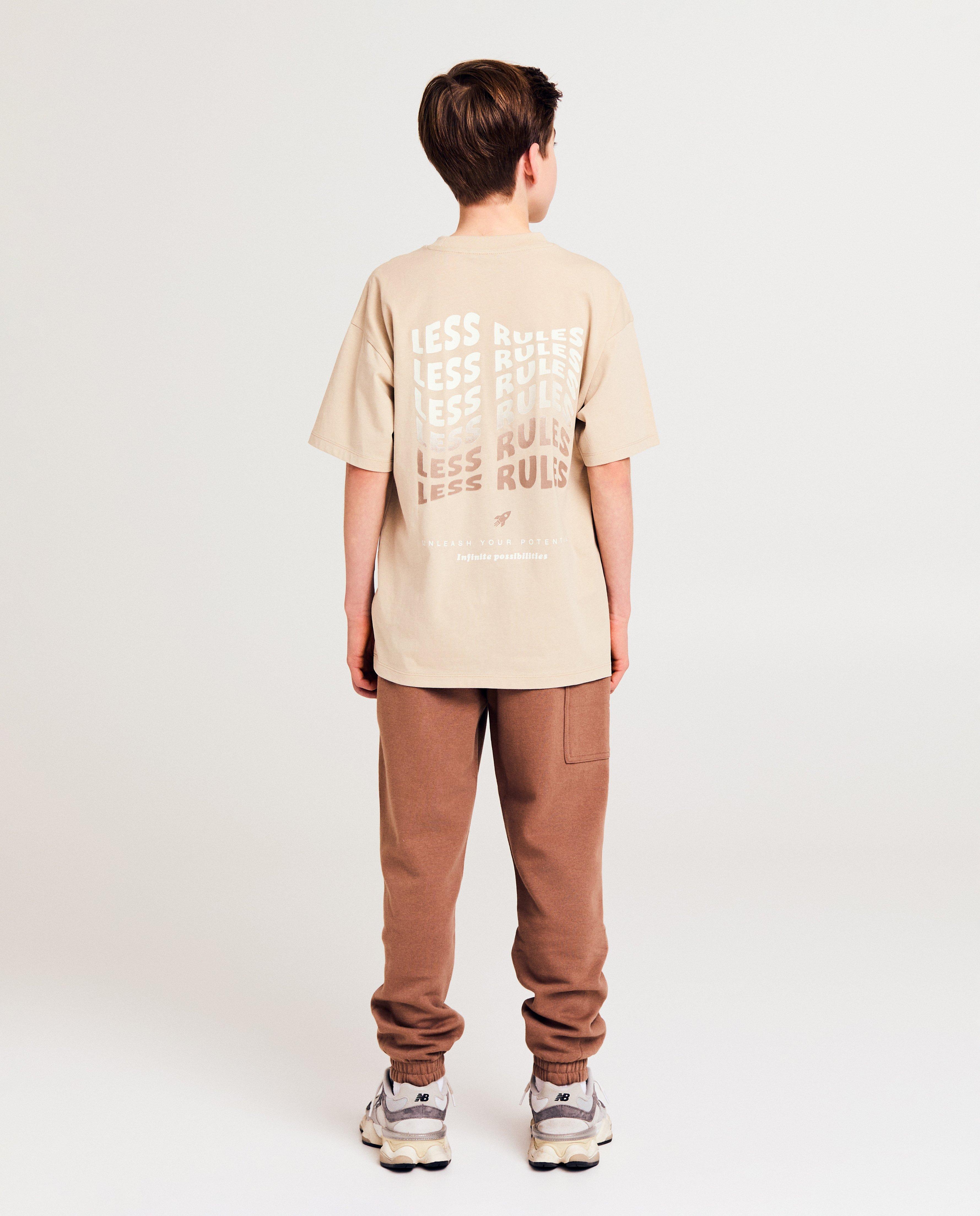 Tricou Besties cu imprimeu pe spate maro deschis