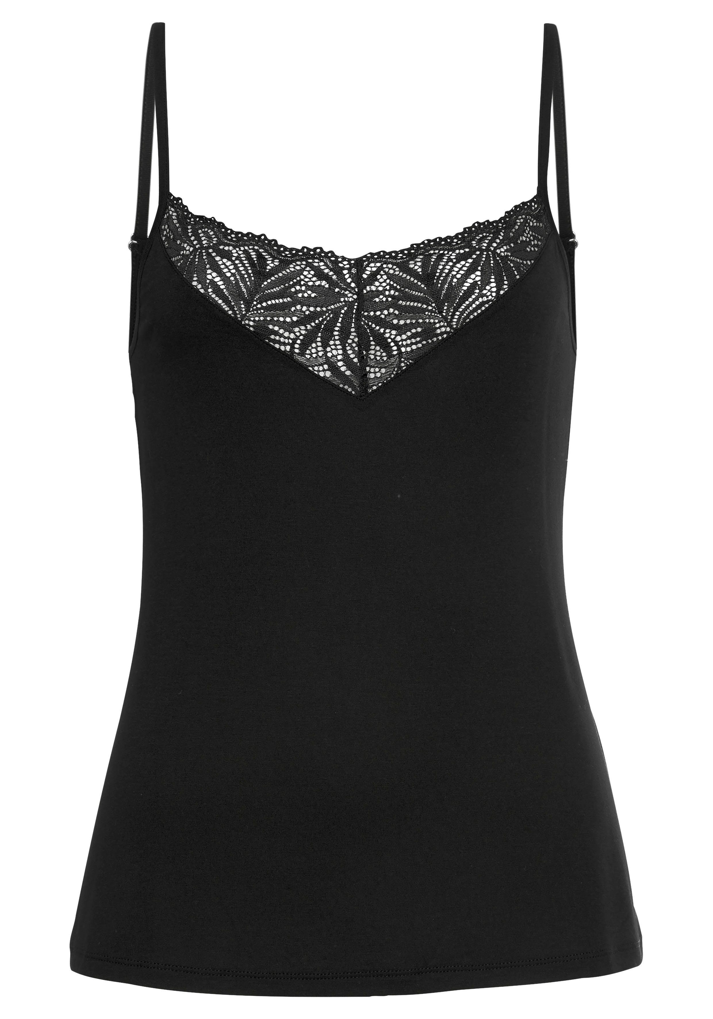 LASCANA Spitzentop mit edlen Spitzendetails