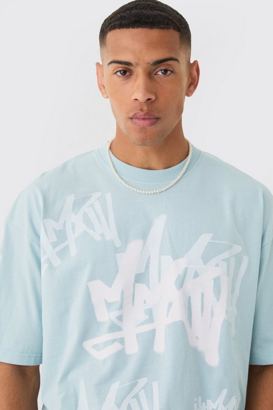 Kastiges T-Shirt mit Grafitti-Print