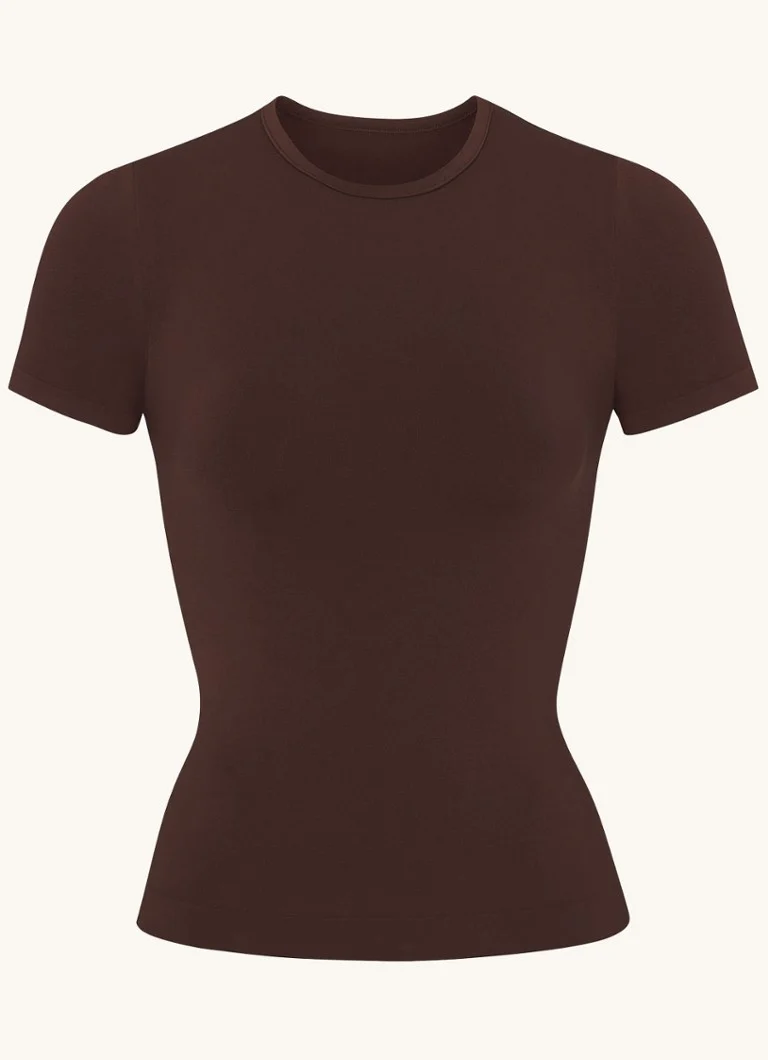 T-shirt girocollo SKIMS morbida e senza cuciture