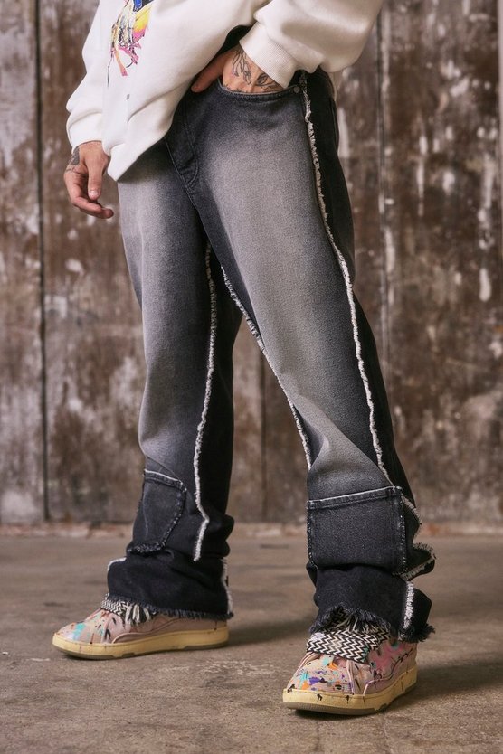 Lockere Schlagjeans mit ausgefranstem Saum