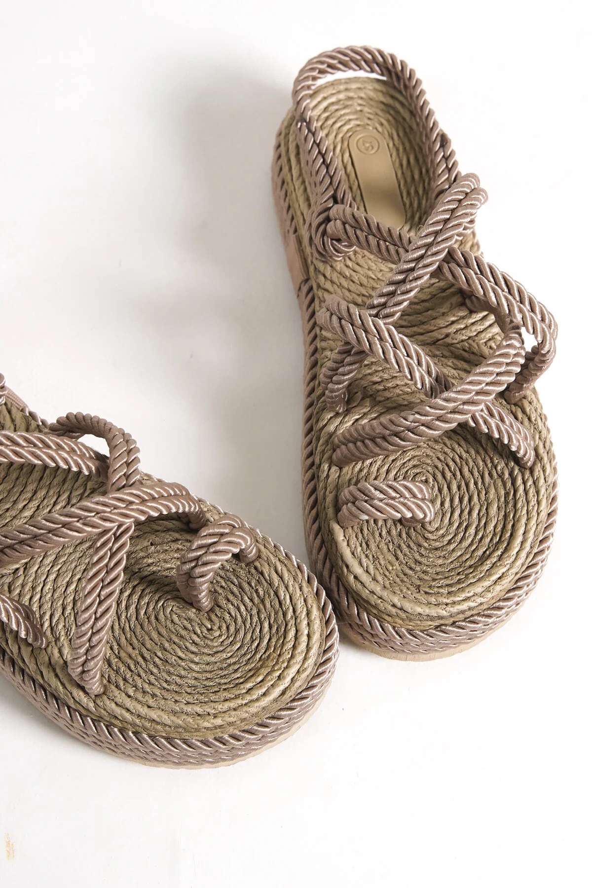 Capone Outfitters  Damen-Sandalen mit Keilabsatz und Schnürung
