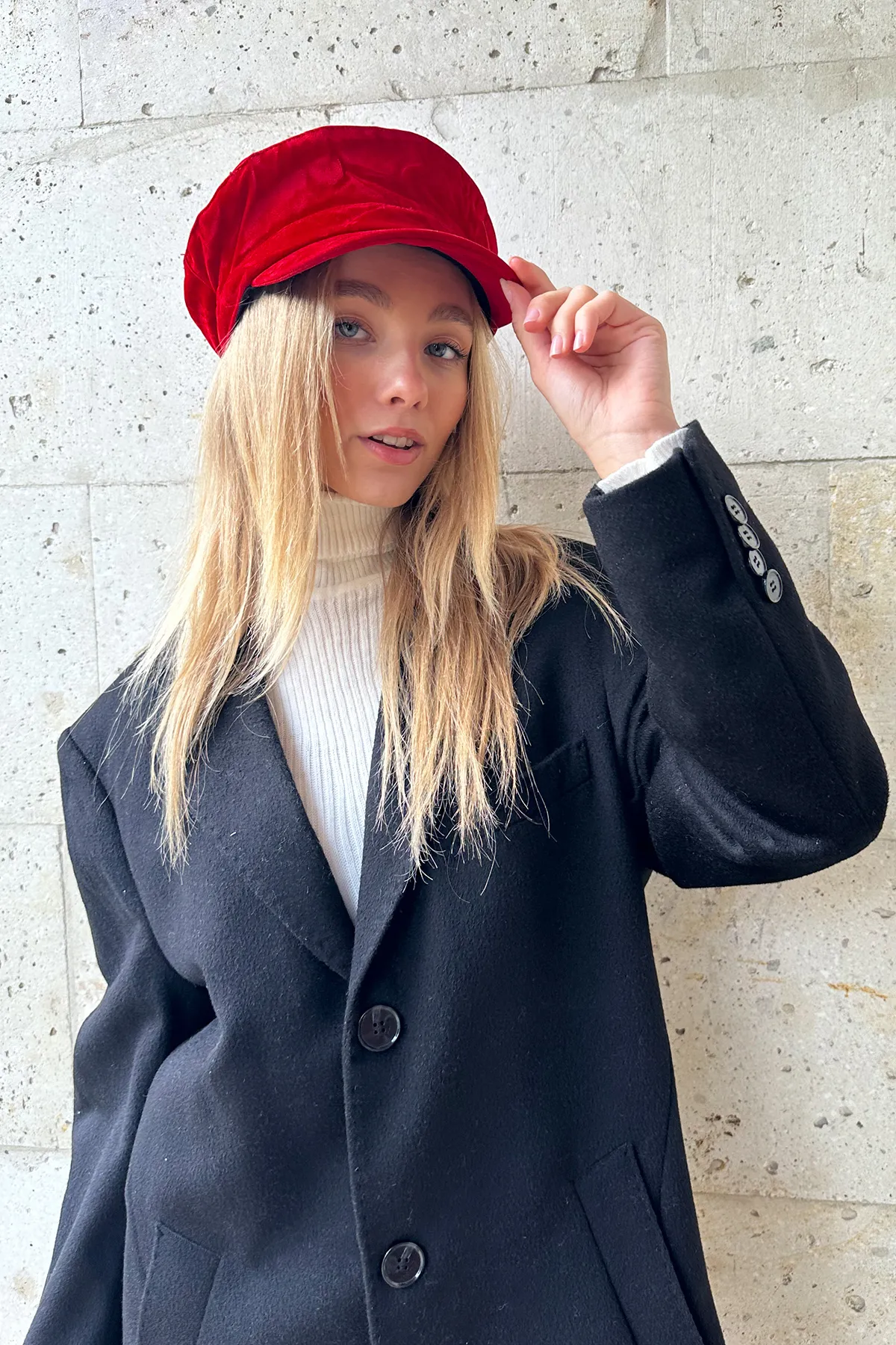Trend Alaçatı Stili  Rote Samtmütze für Damen ALC-X11287