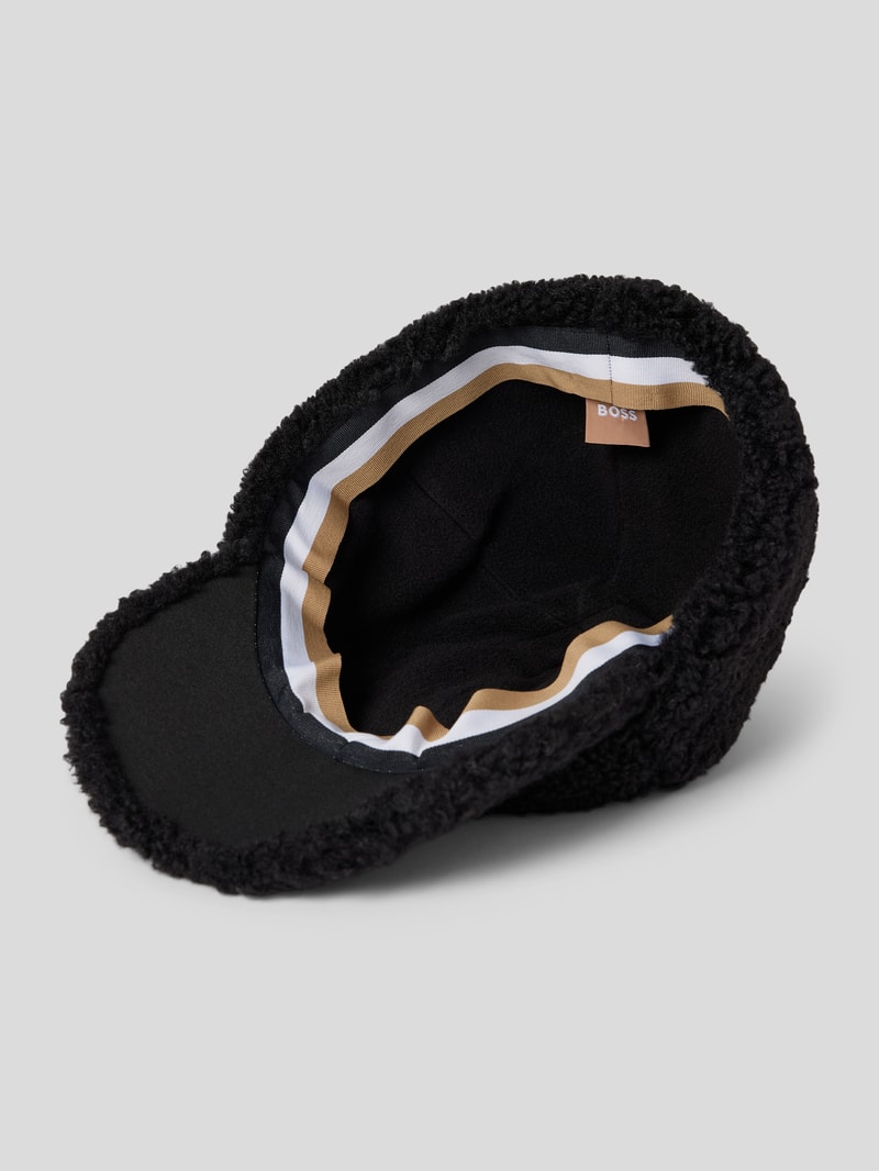 Cap mit Teddyfell Modell 'Xusy' in schwarz